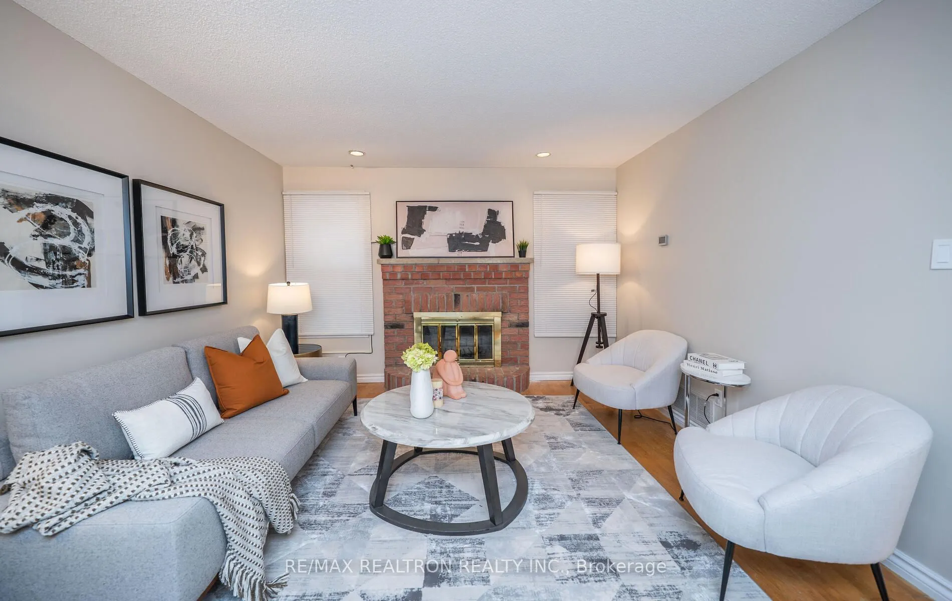 100 Gilmore Crescent