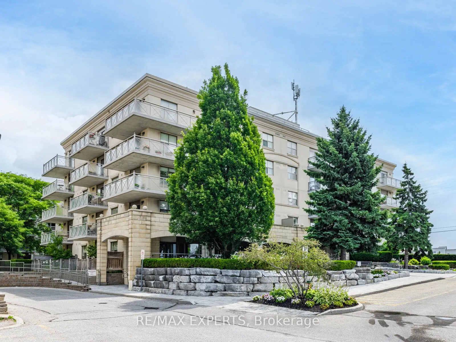 2500 Rutherford Road, #301