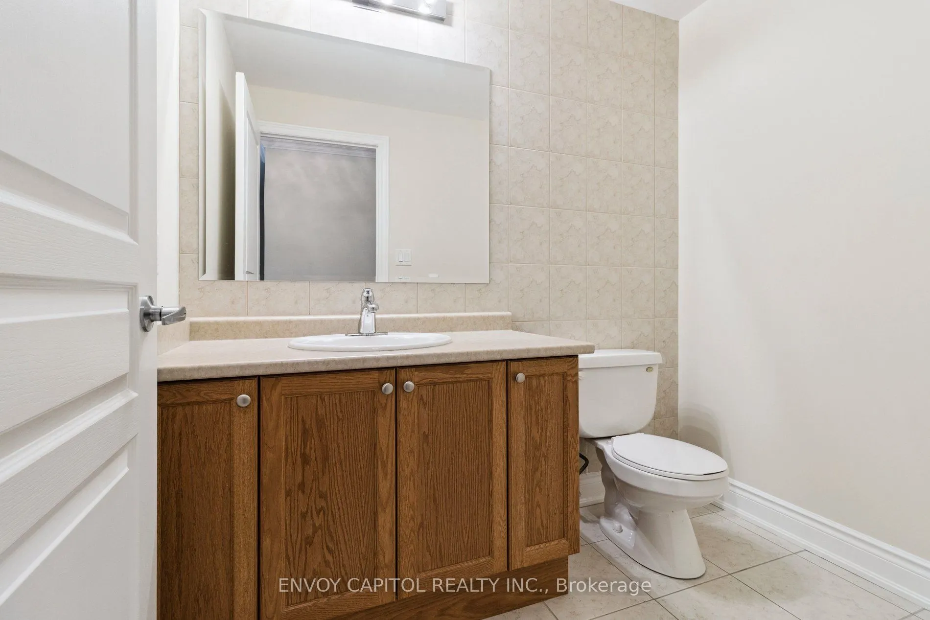 9901 KEELE Street, #203