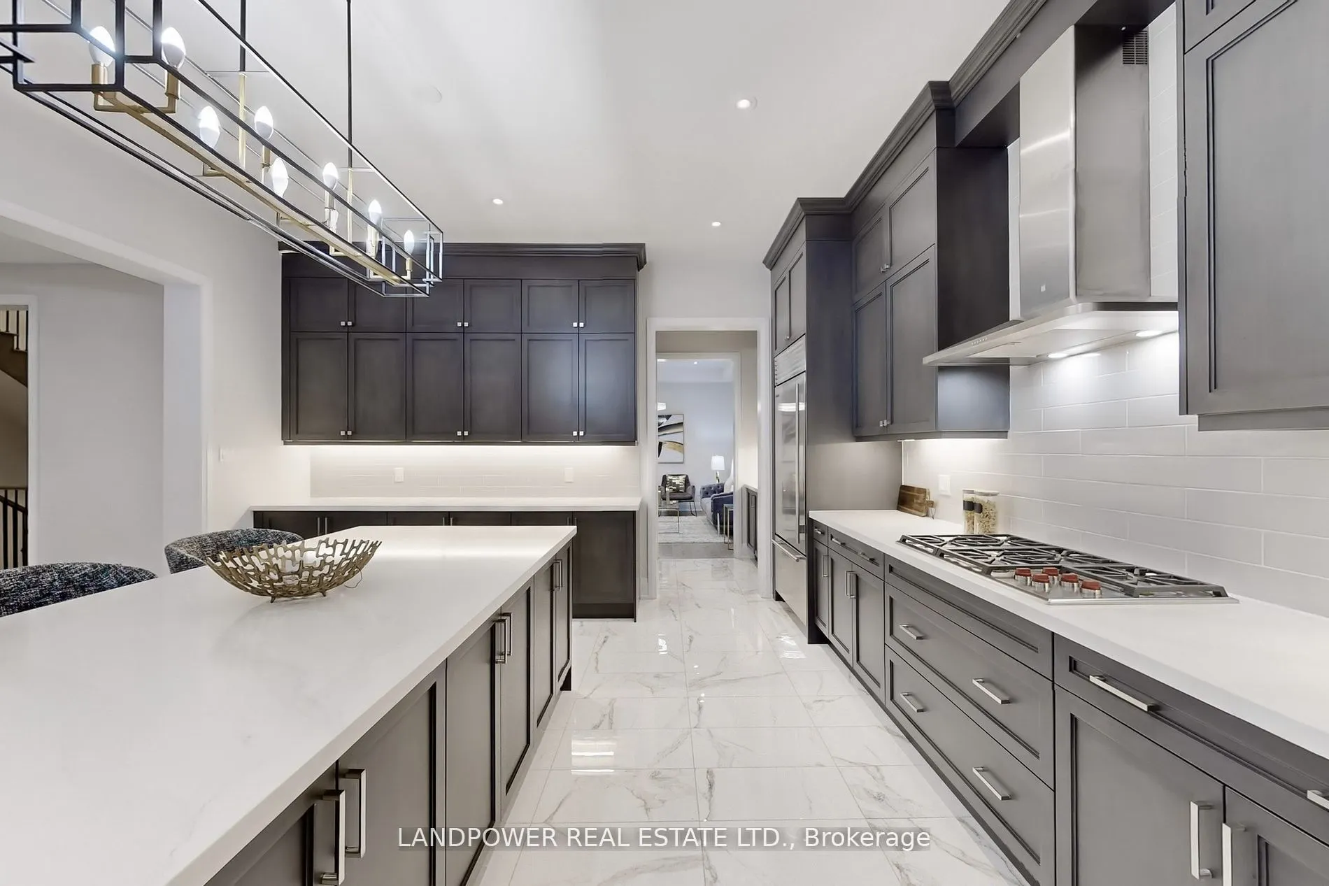 52 Klees Crescent