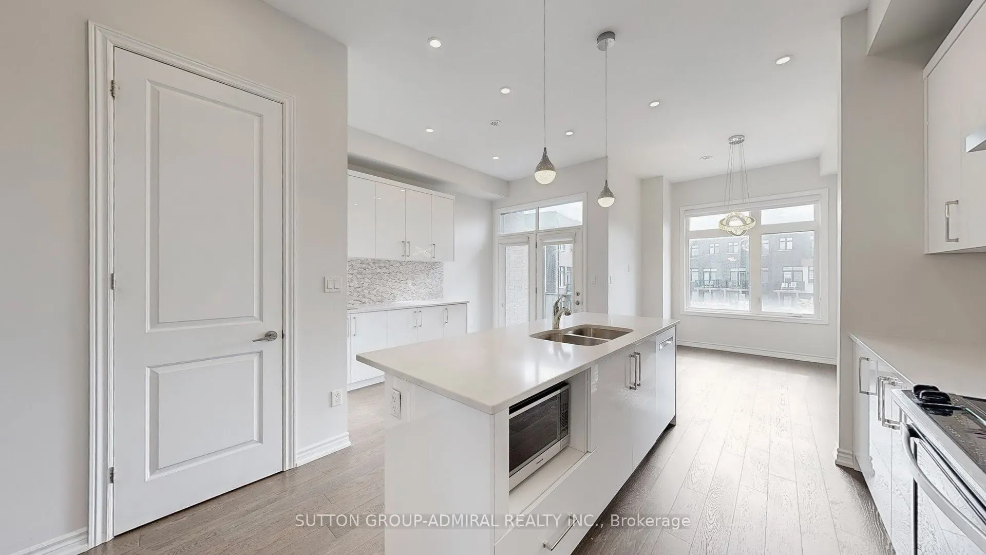 111 Golden Trail