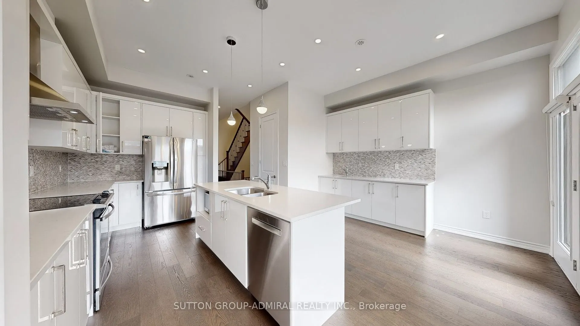111 Golden Trail