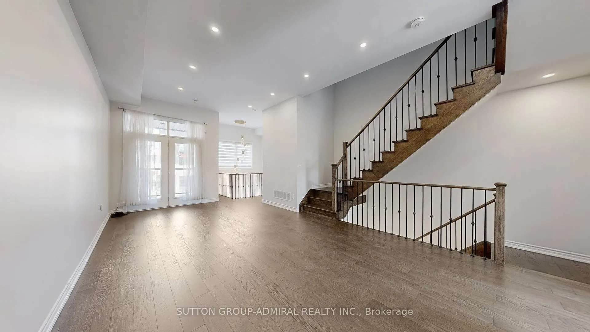 111 Golden Trail