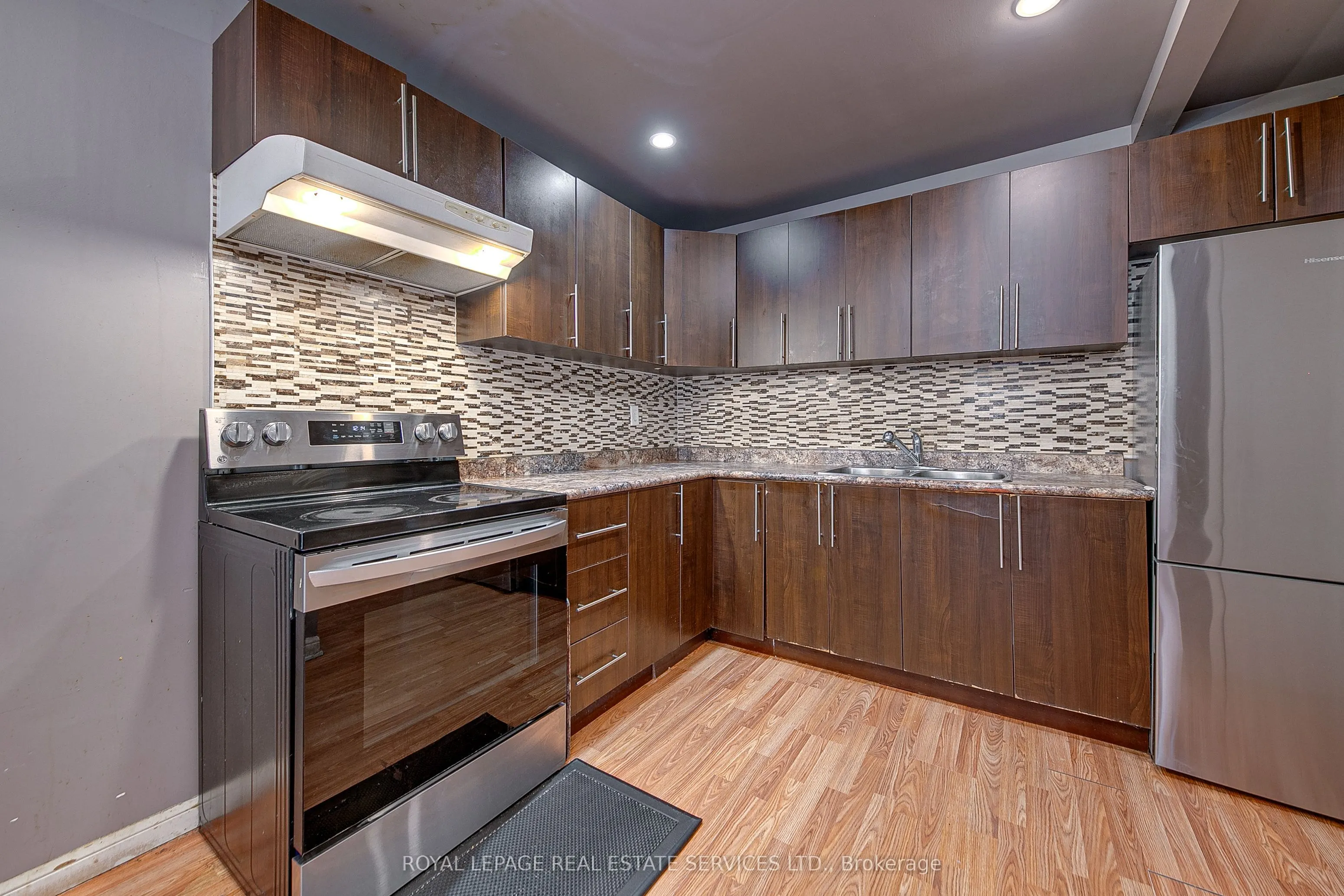 24 Deer Run Crescent, #24