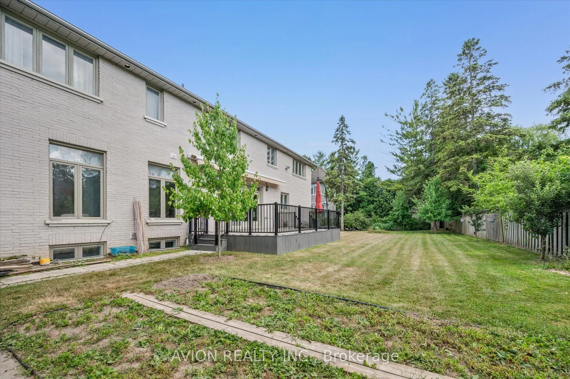 13 Bayview Forest Lane