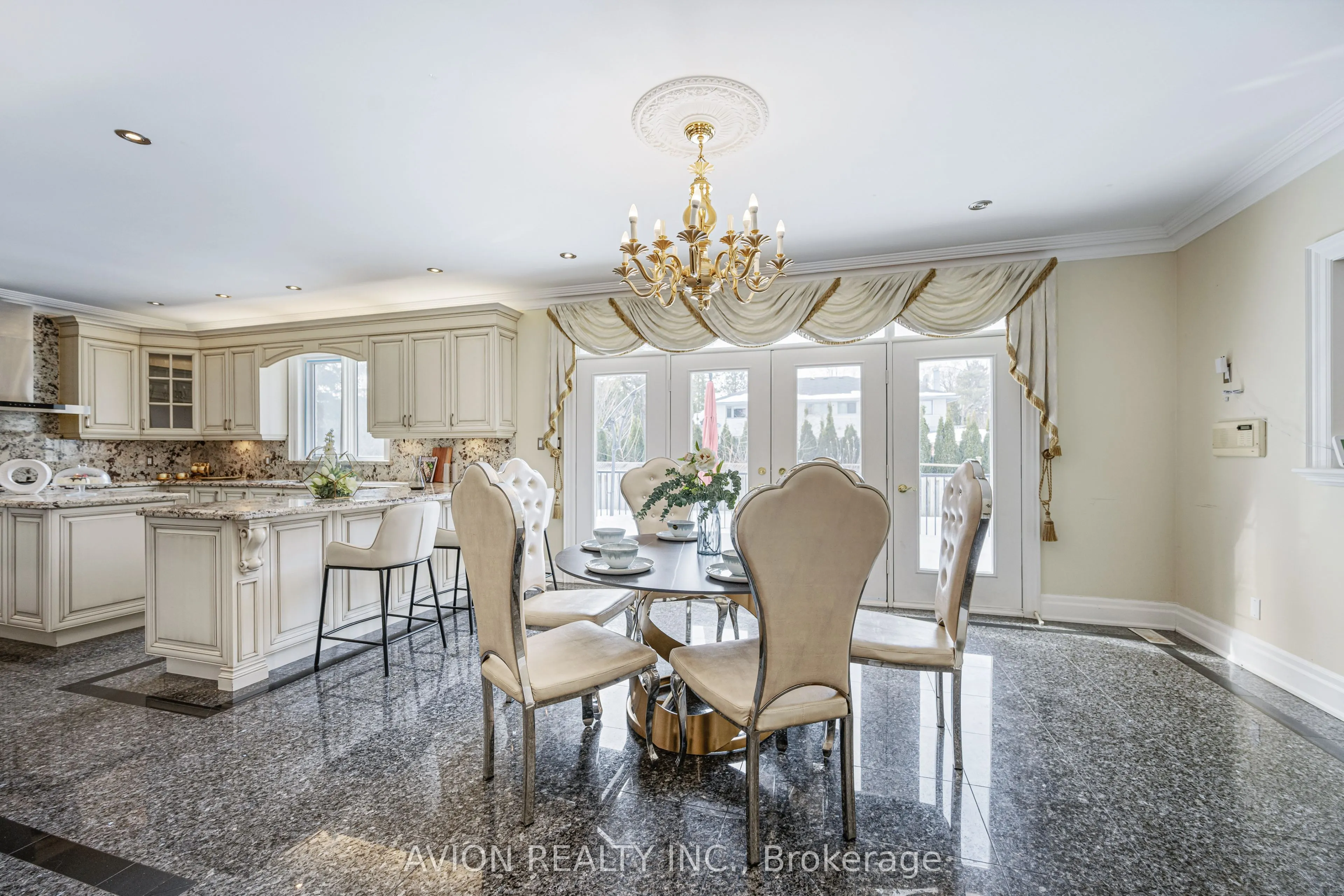 13 Bayview Forest Lane