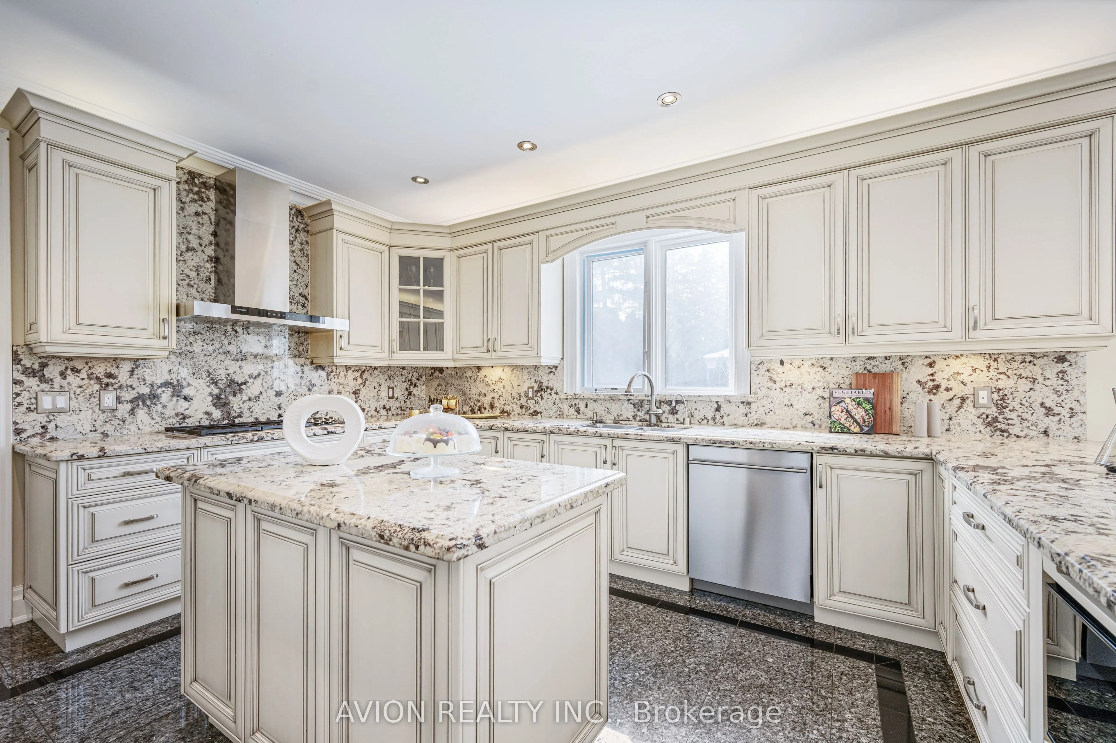 13 Bayview Forest Lane