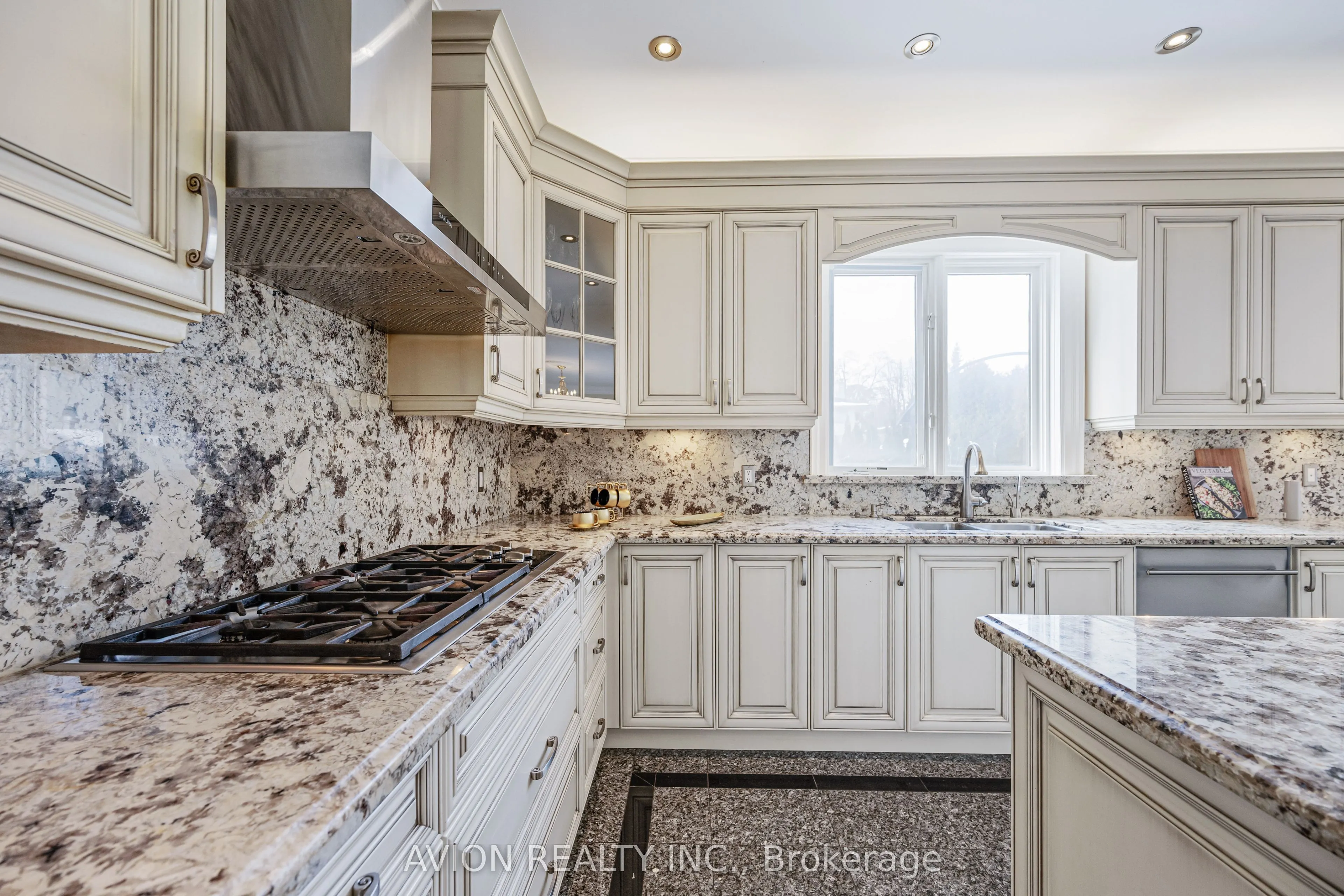 13 Bayview Forest Lane