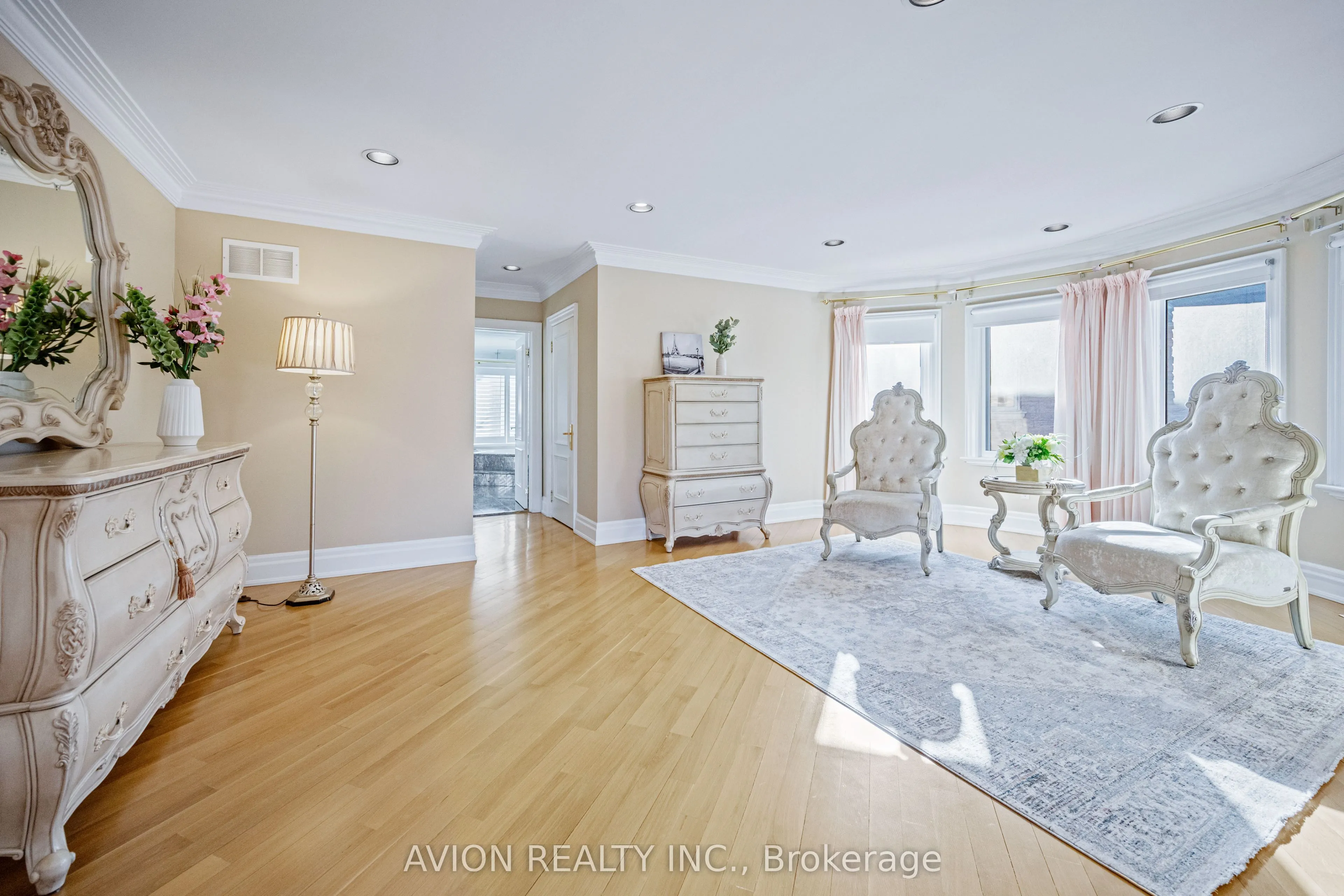 13 Bayview Forest Lane
