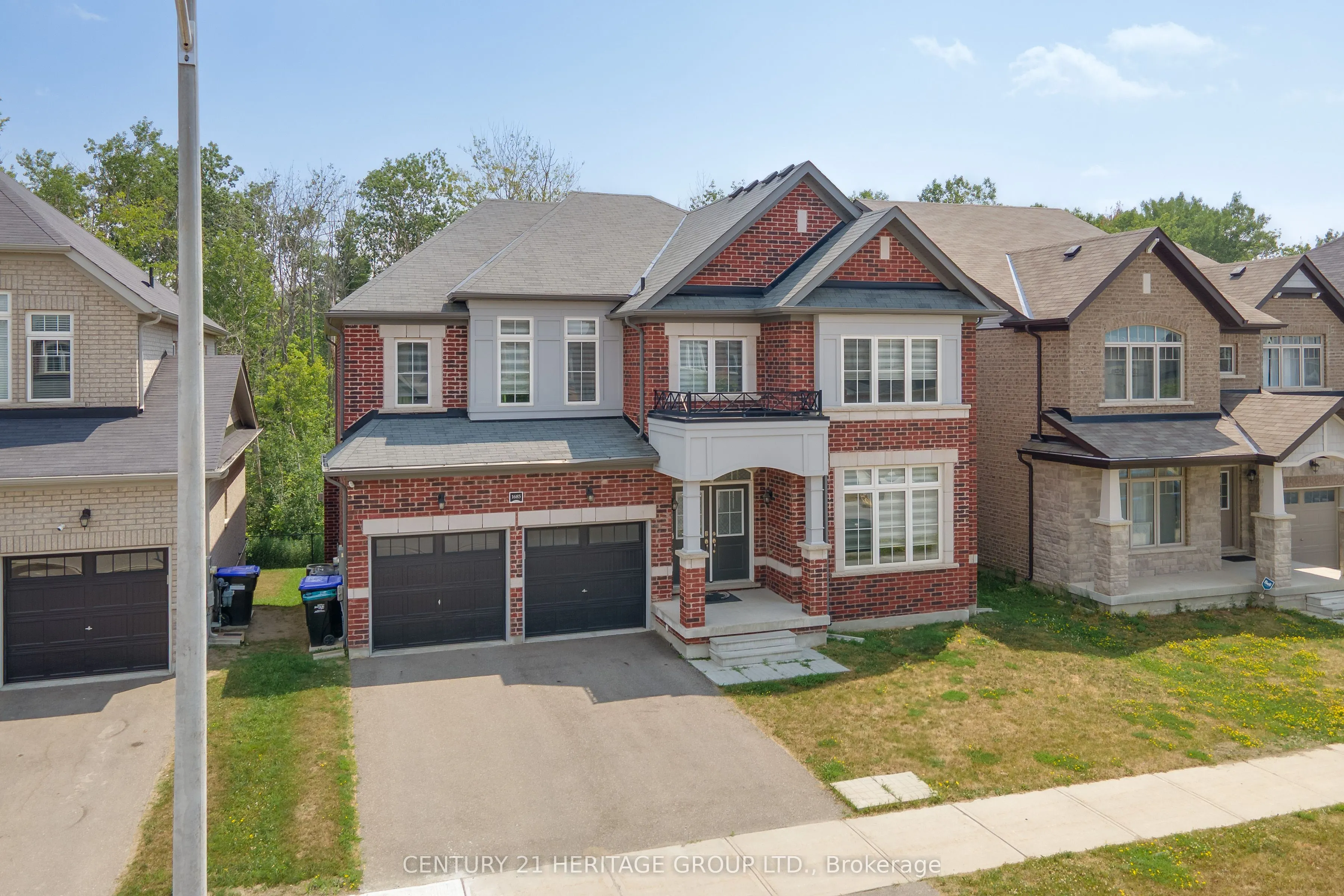 1685 Emberton Way