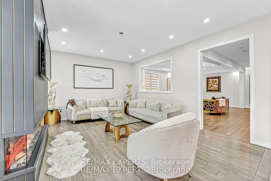 95 Selby Crescent