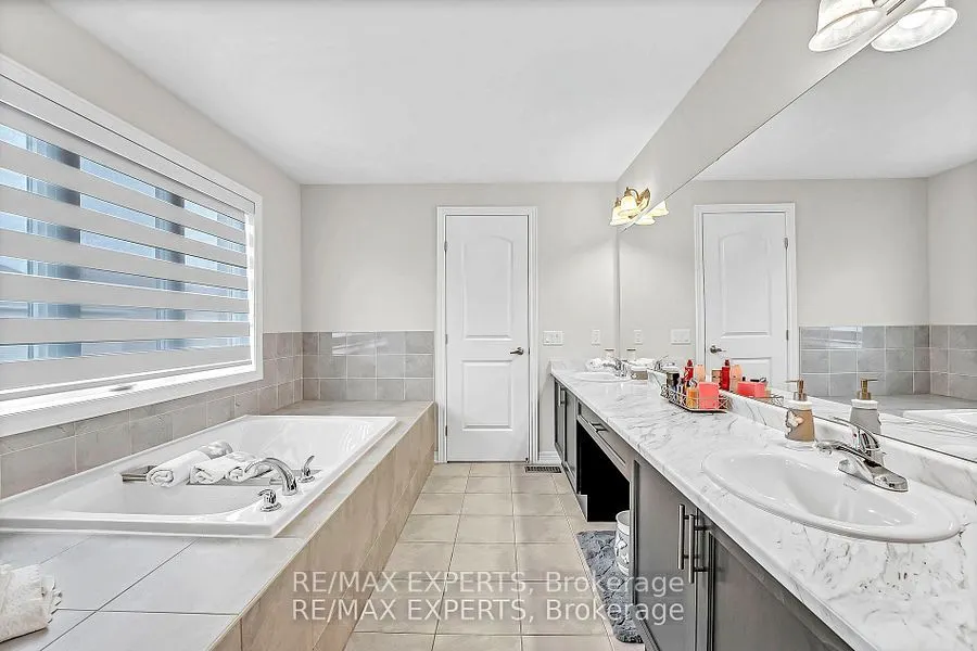 95 Selby Crescent