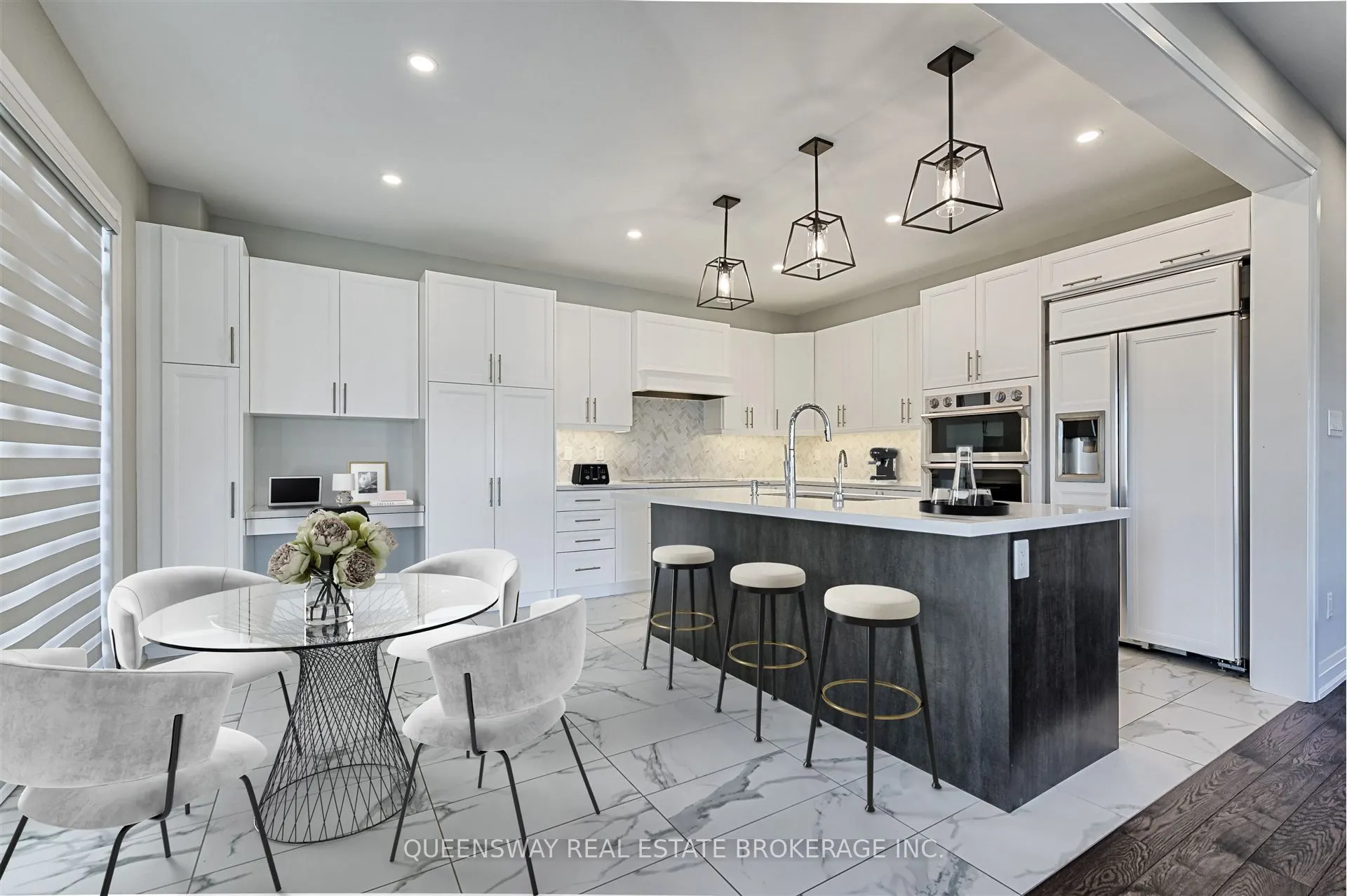 2 Boone Crescent