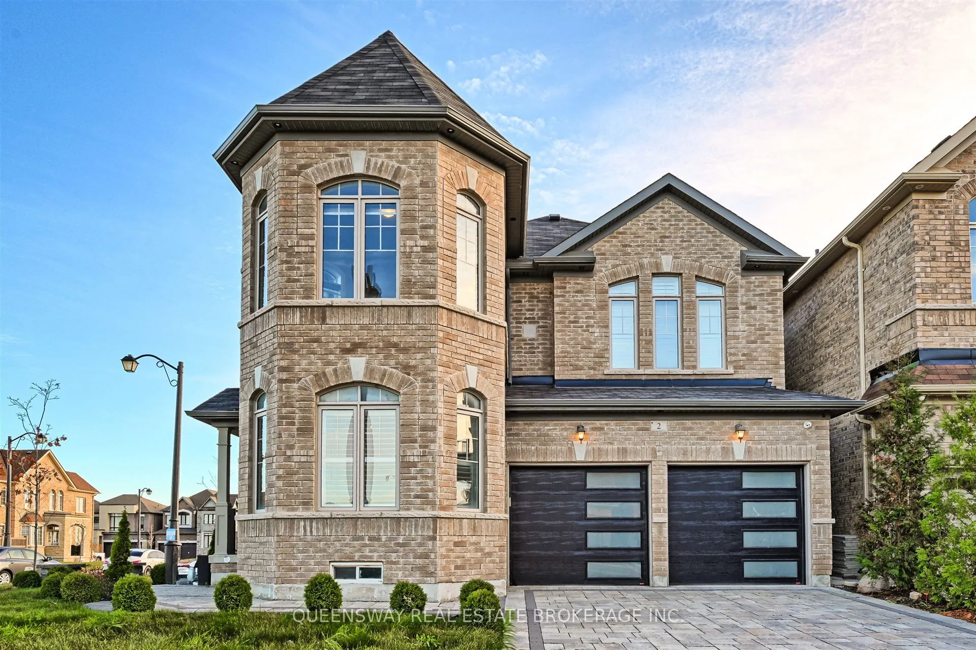 2 Boone Crescent