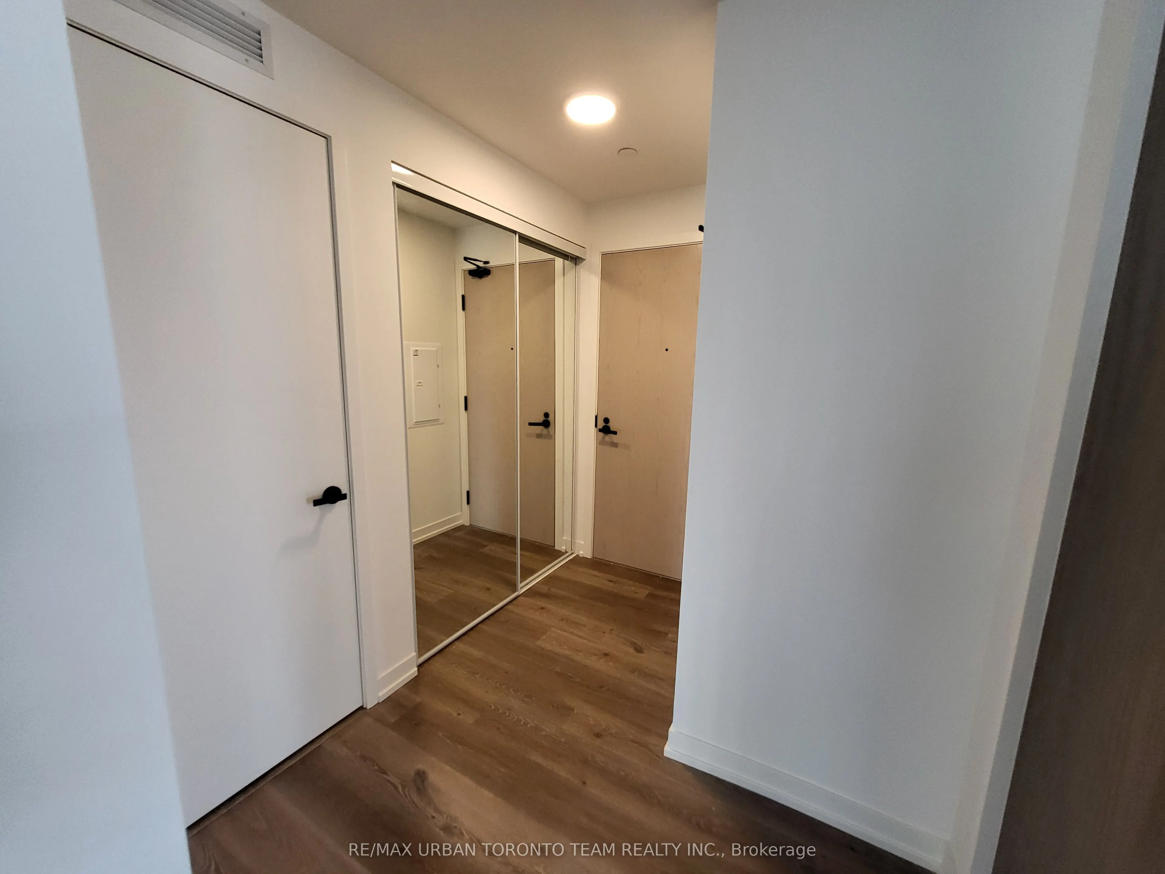 28 Interchange Way, #1612