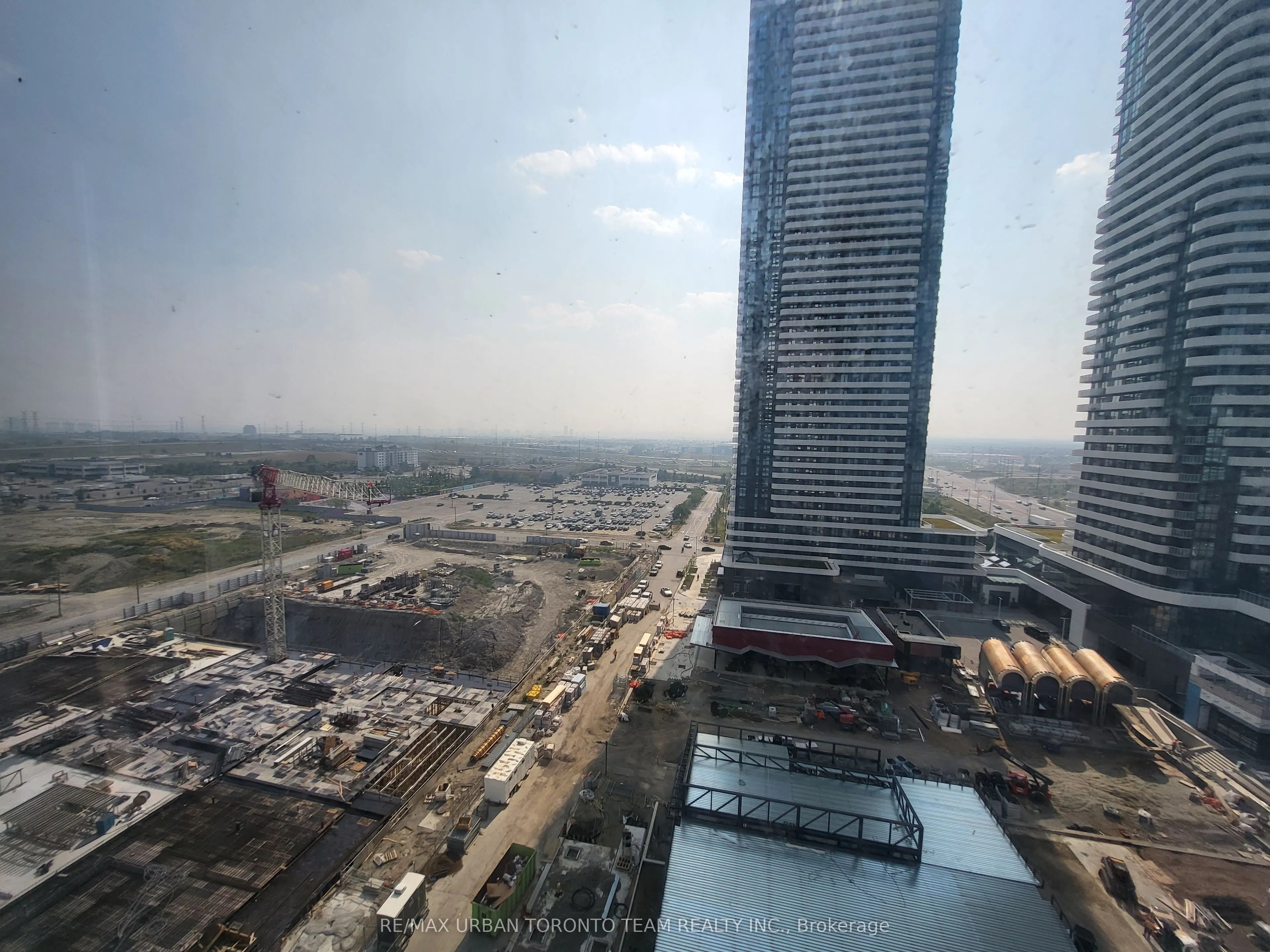 28 Interchange Way, #1612