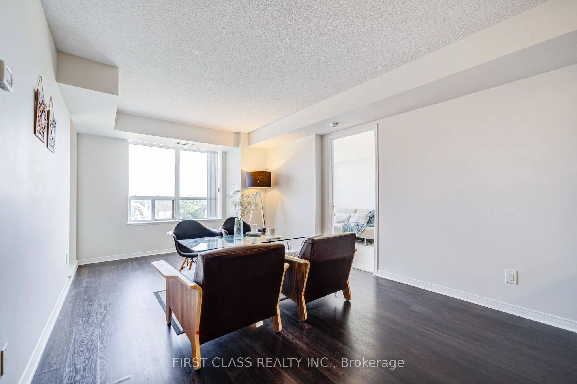 73 King William Crescent, #302