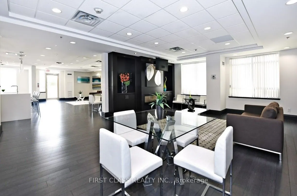73 King William Crescent, #302