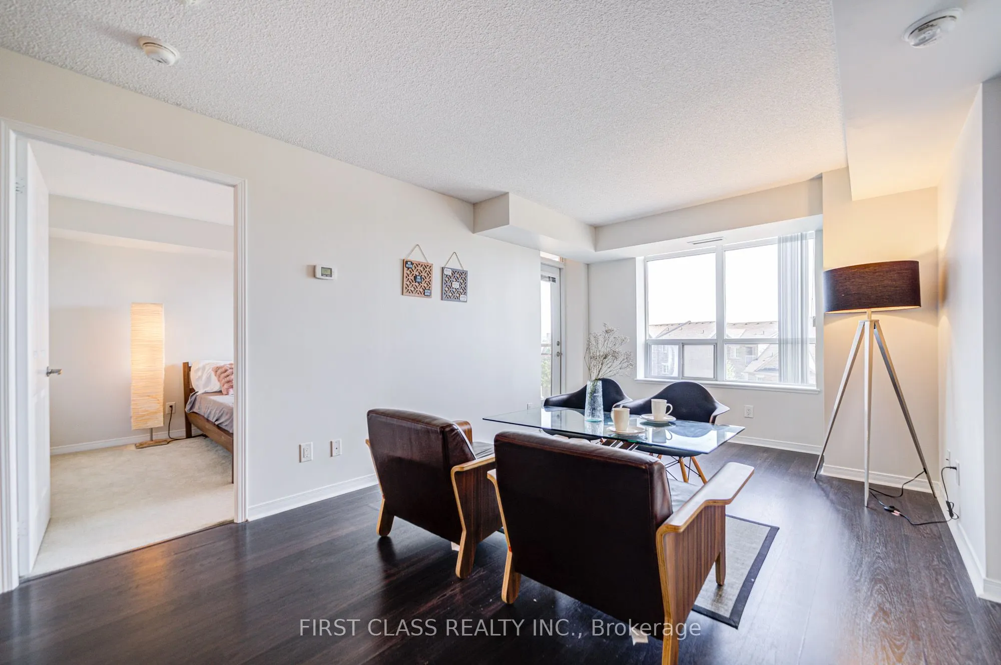 73 King William Crescent, #302