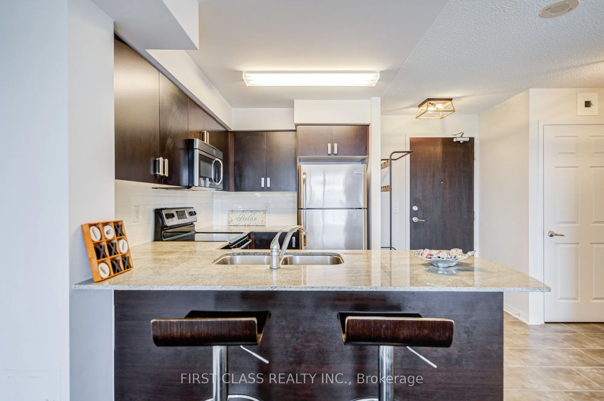 73 King William Crescent, #302