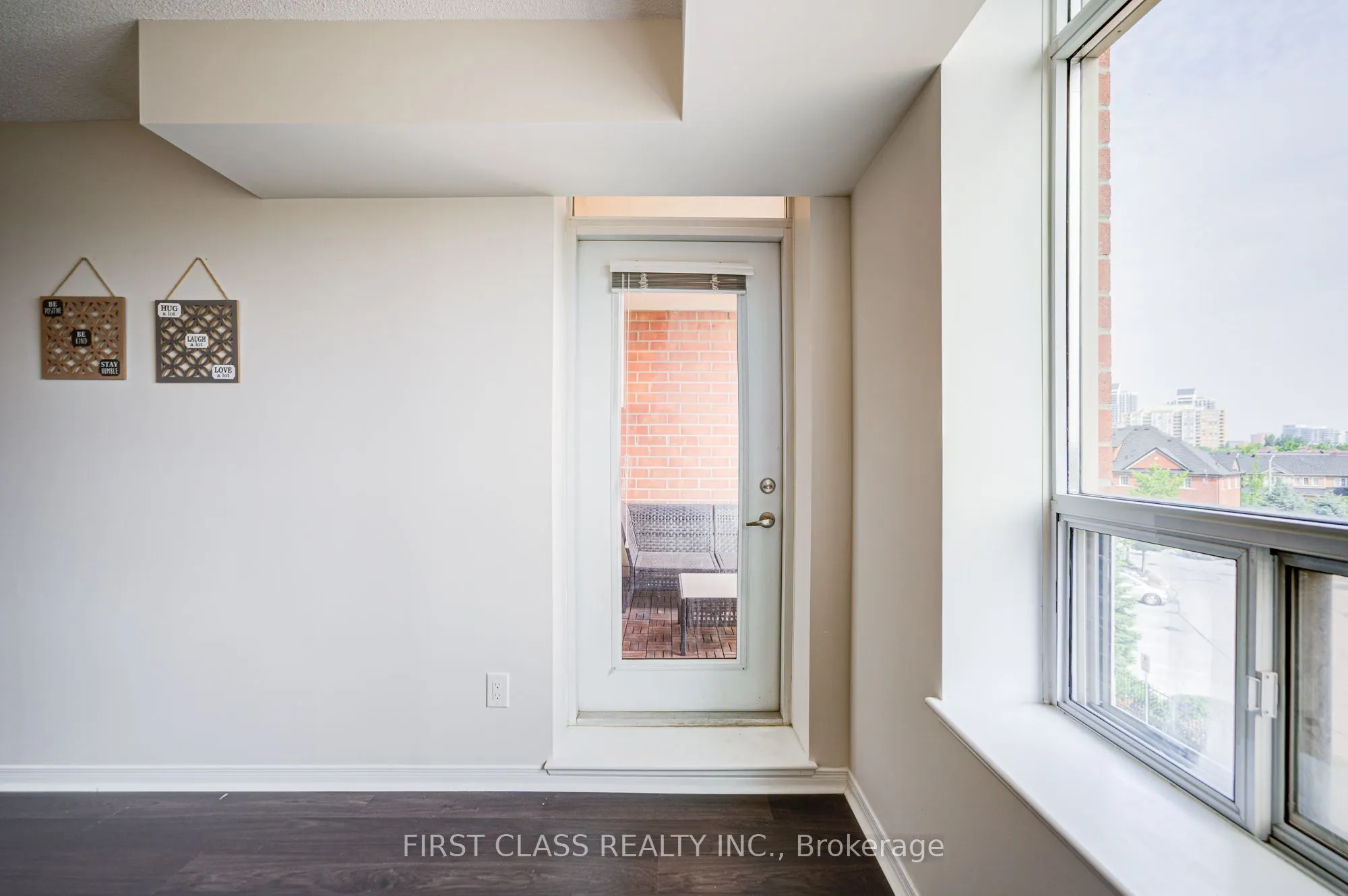 73 King William Crescent, #302
