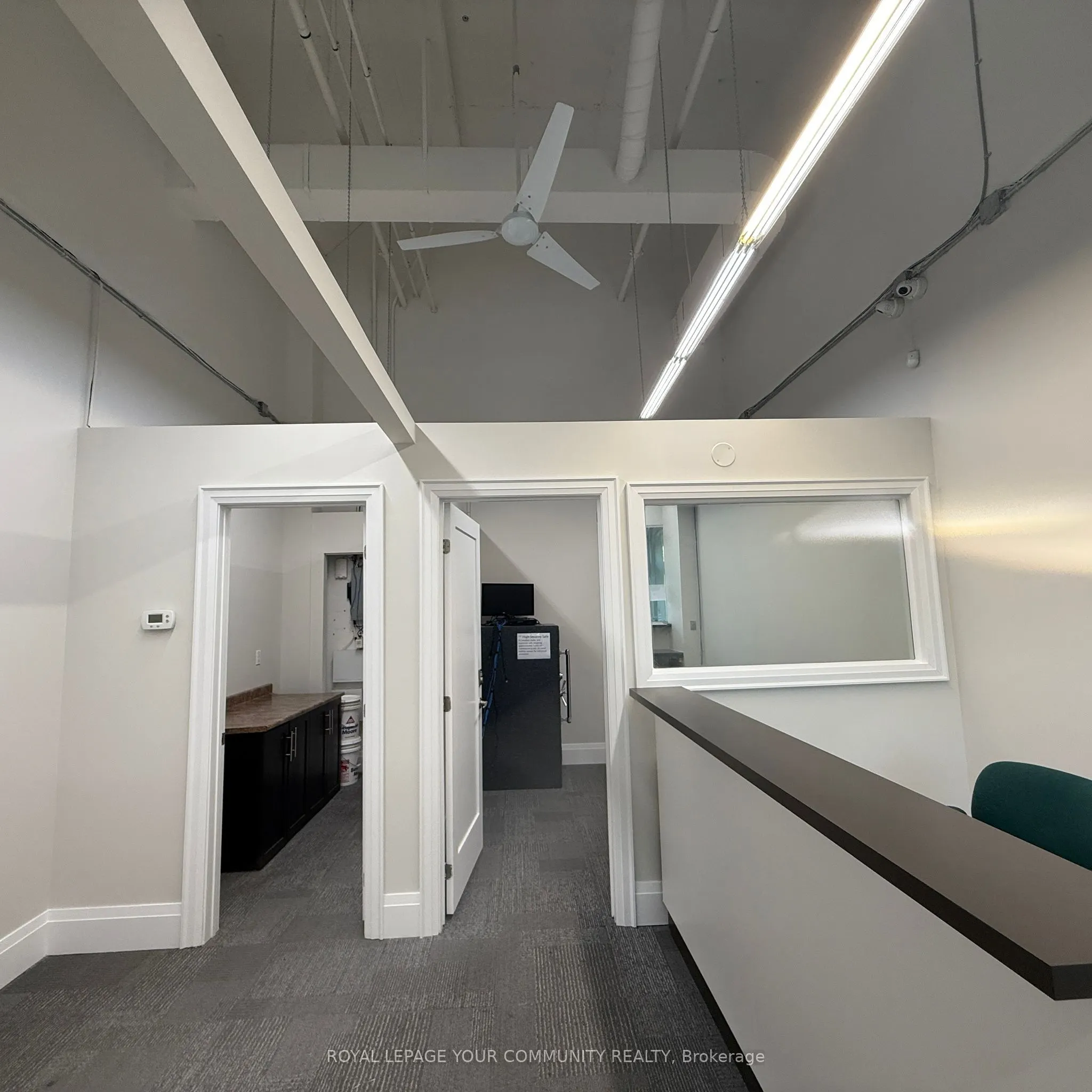7181 Yonge Street, #4