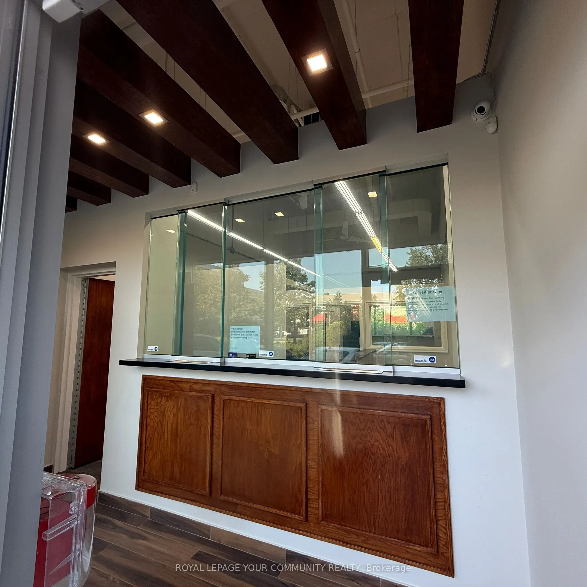 7181 Yonge Street, #4