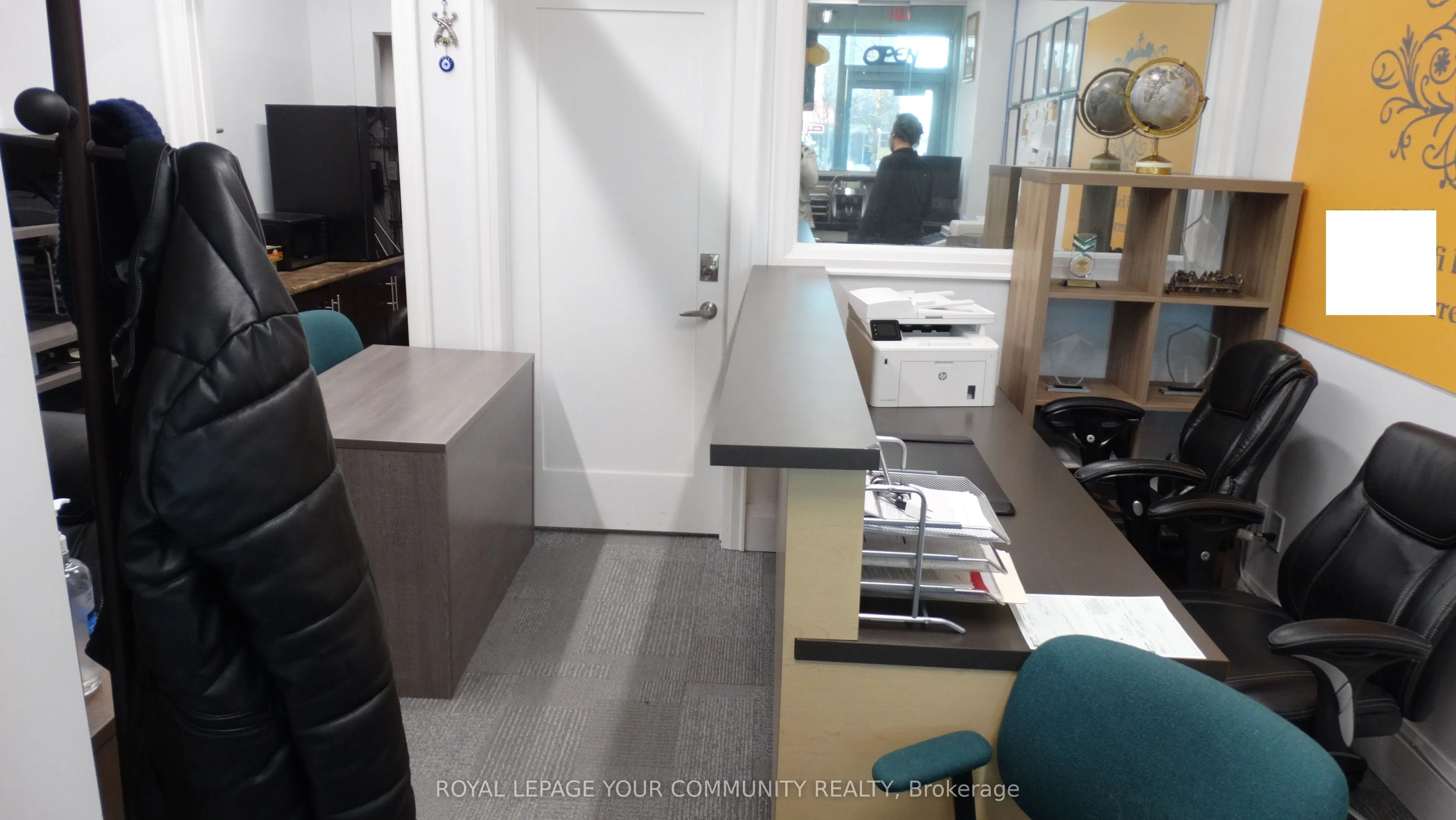 7181 Yonge Street, #4