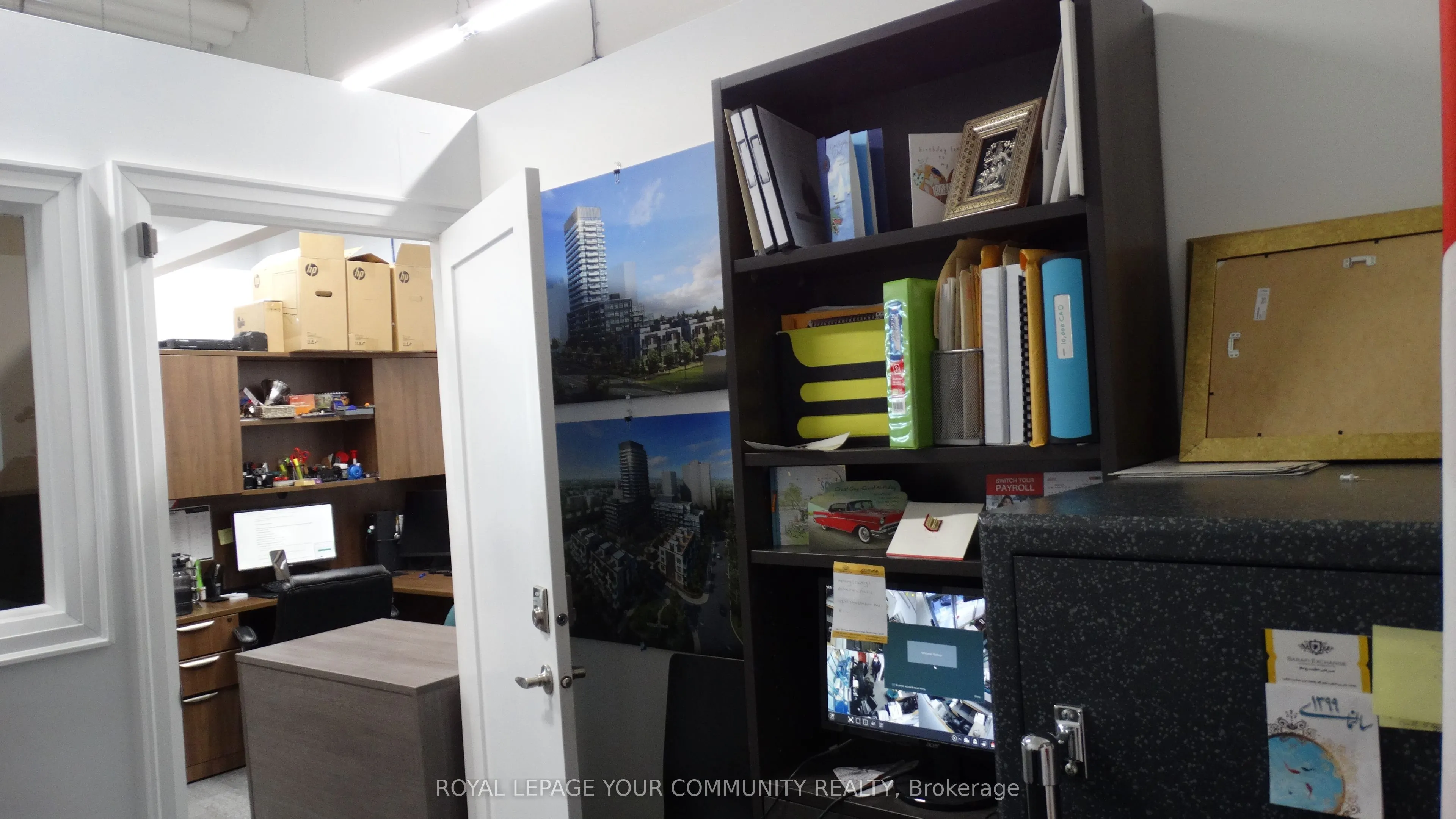 7181 Yonge Street, #4