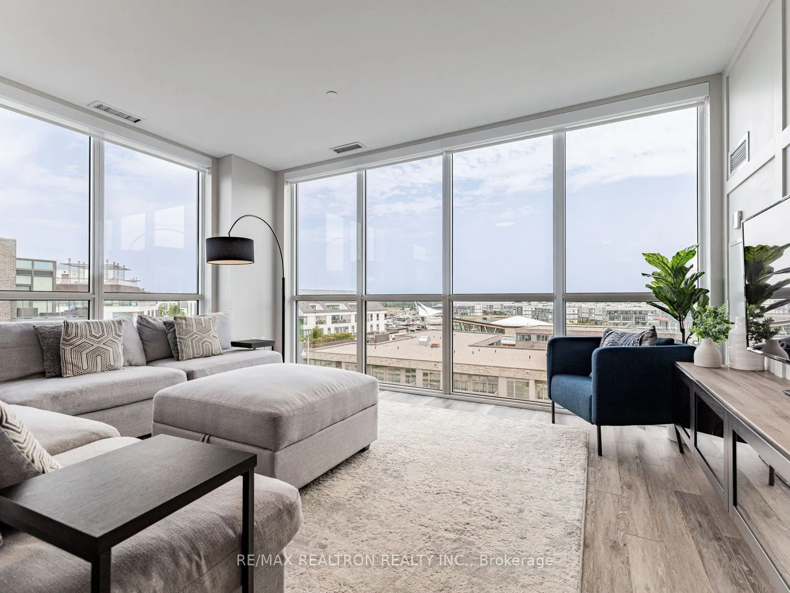 375 Sea Ray Avenue, #431