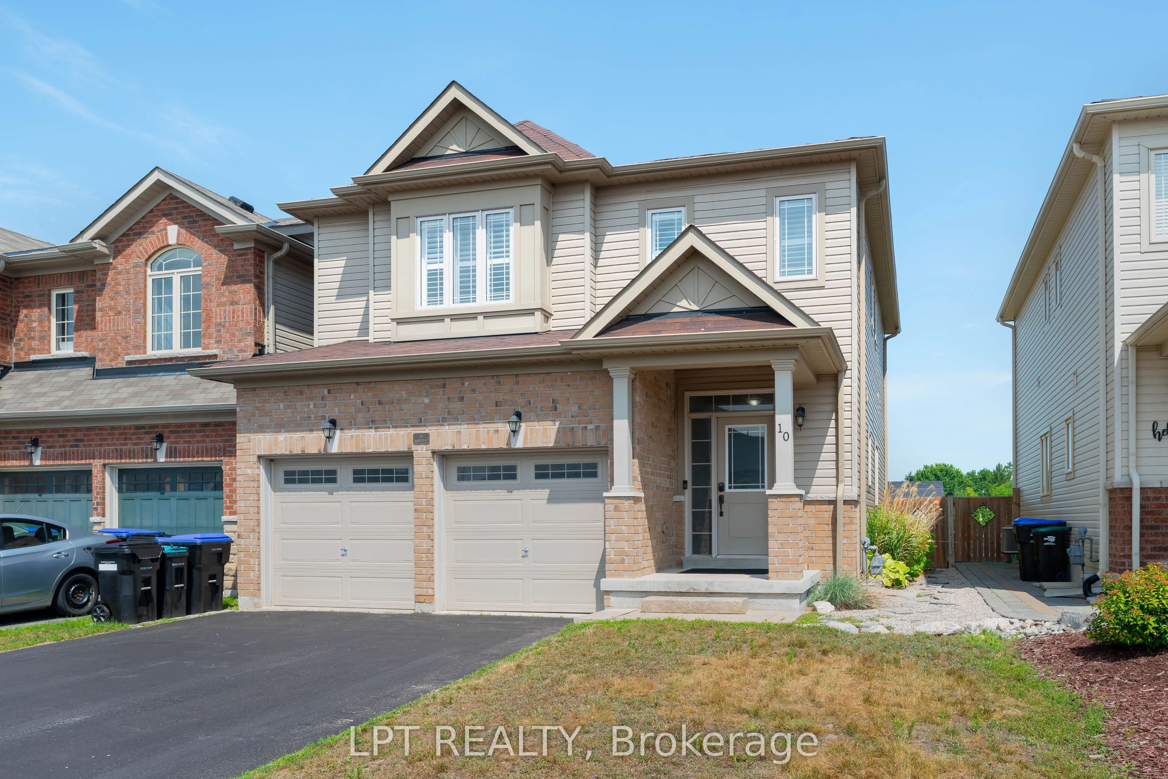 10 Mandley Street