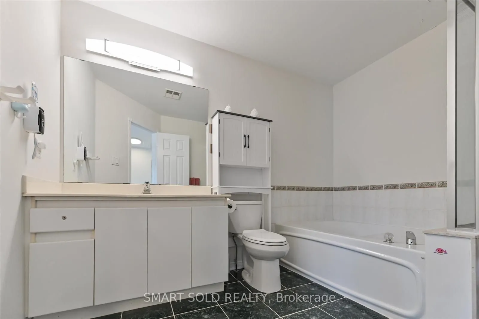 18 Clark Avenue W, #152