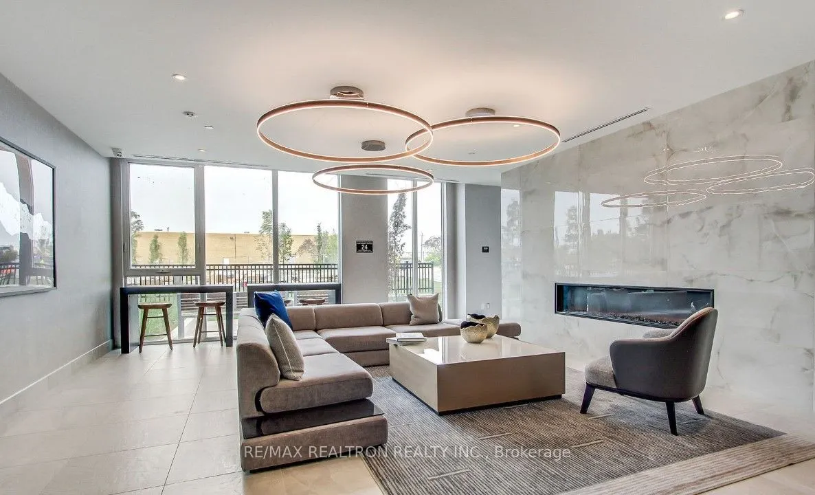 185 Deerfield Road, #301