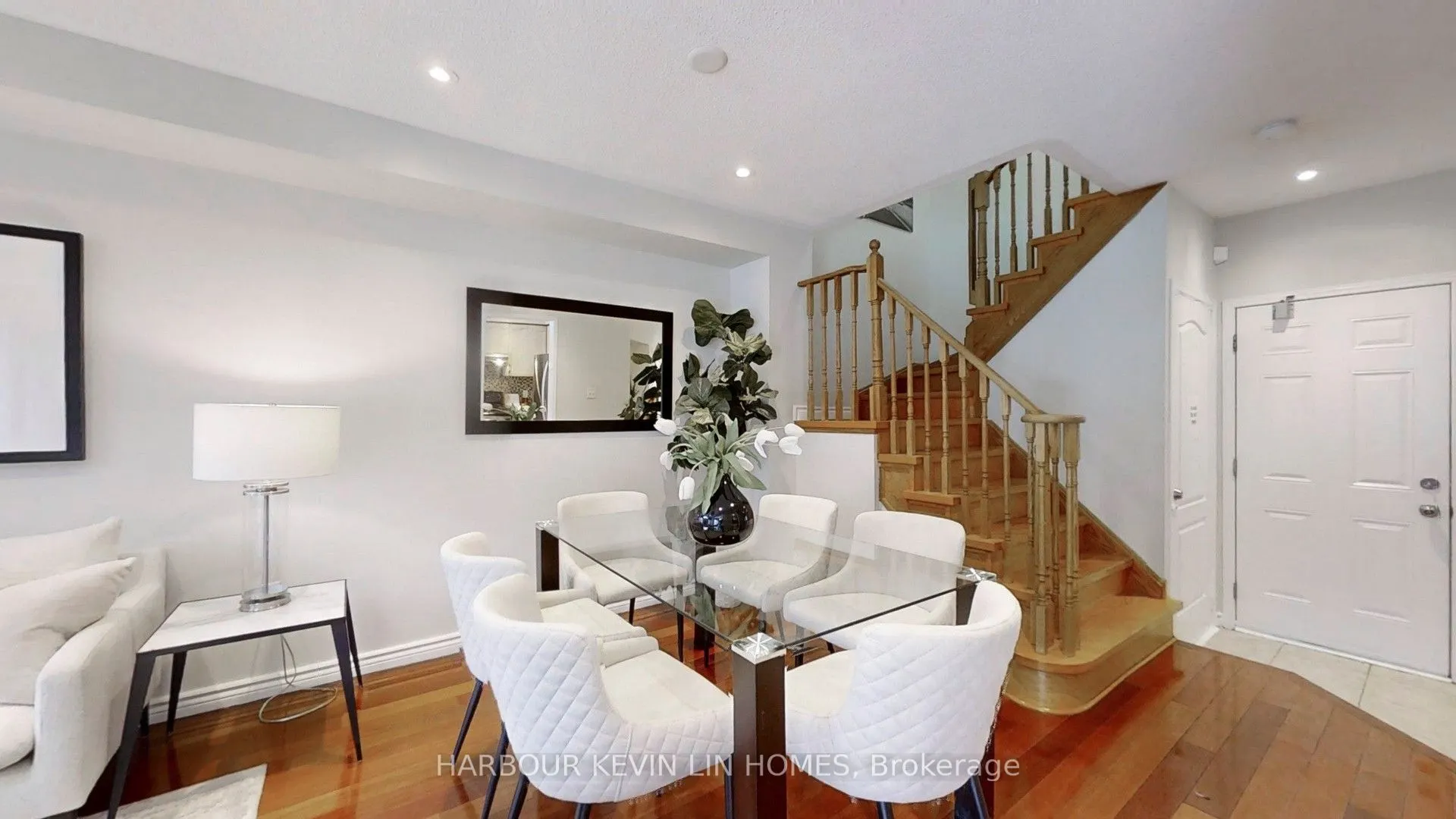 8 Hacienda Drive