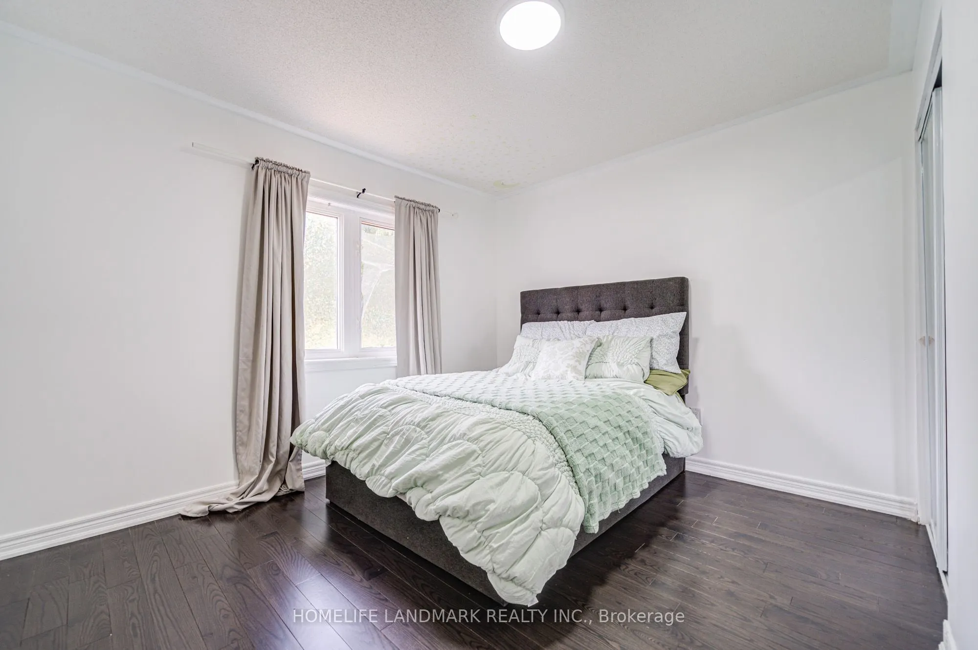 24 Willow Trail Road