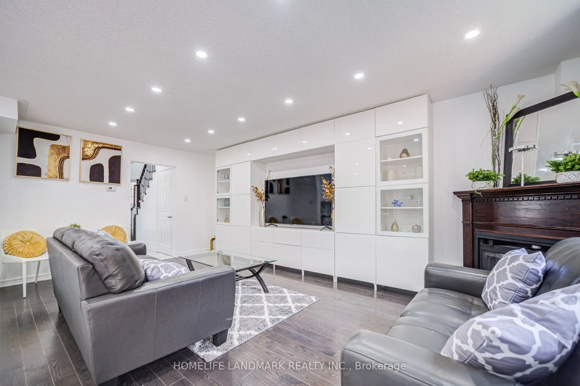 24 Willow Trail Road