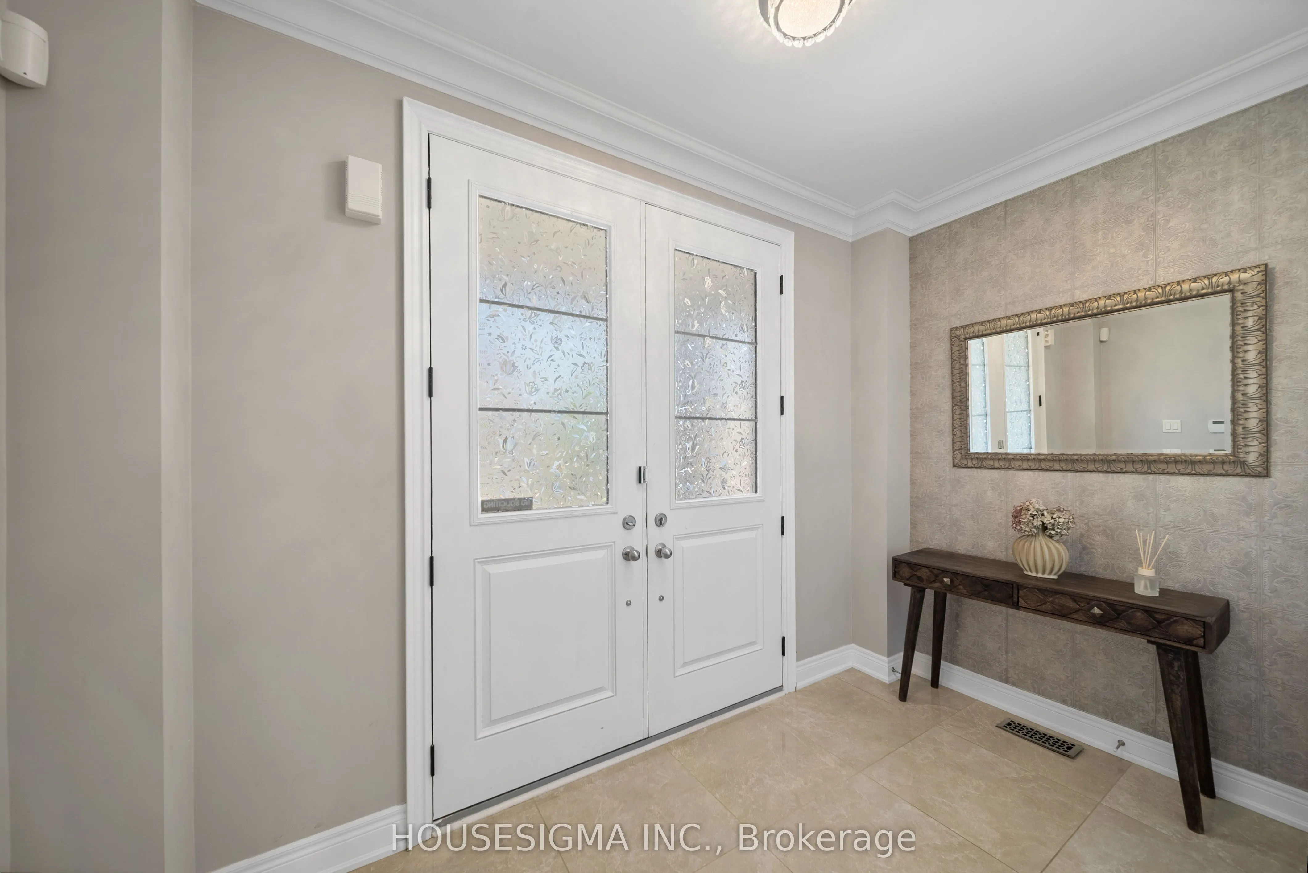 94 Forest Edge Crescent