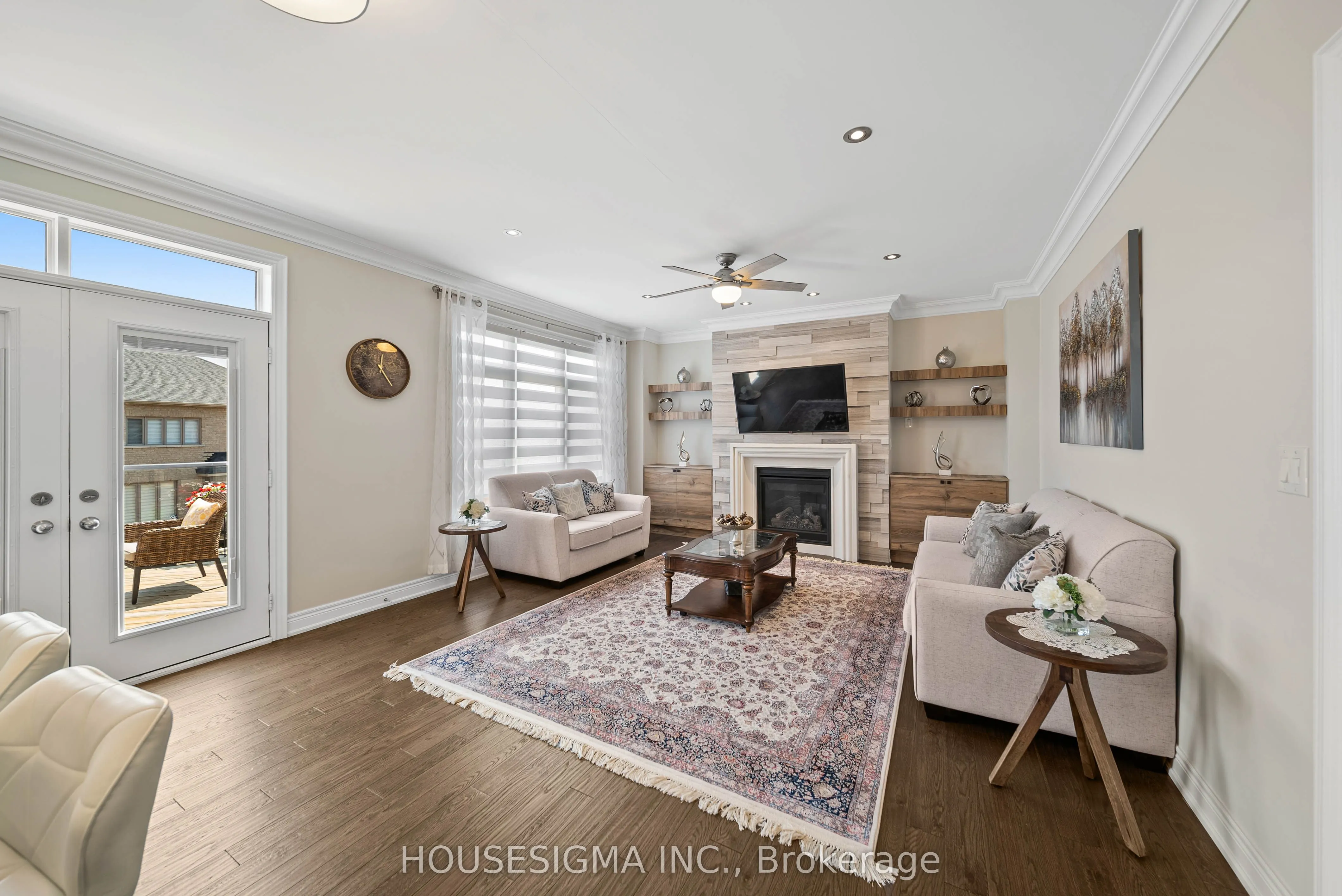 94 Forest Edge Crescent