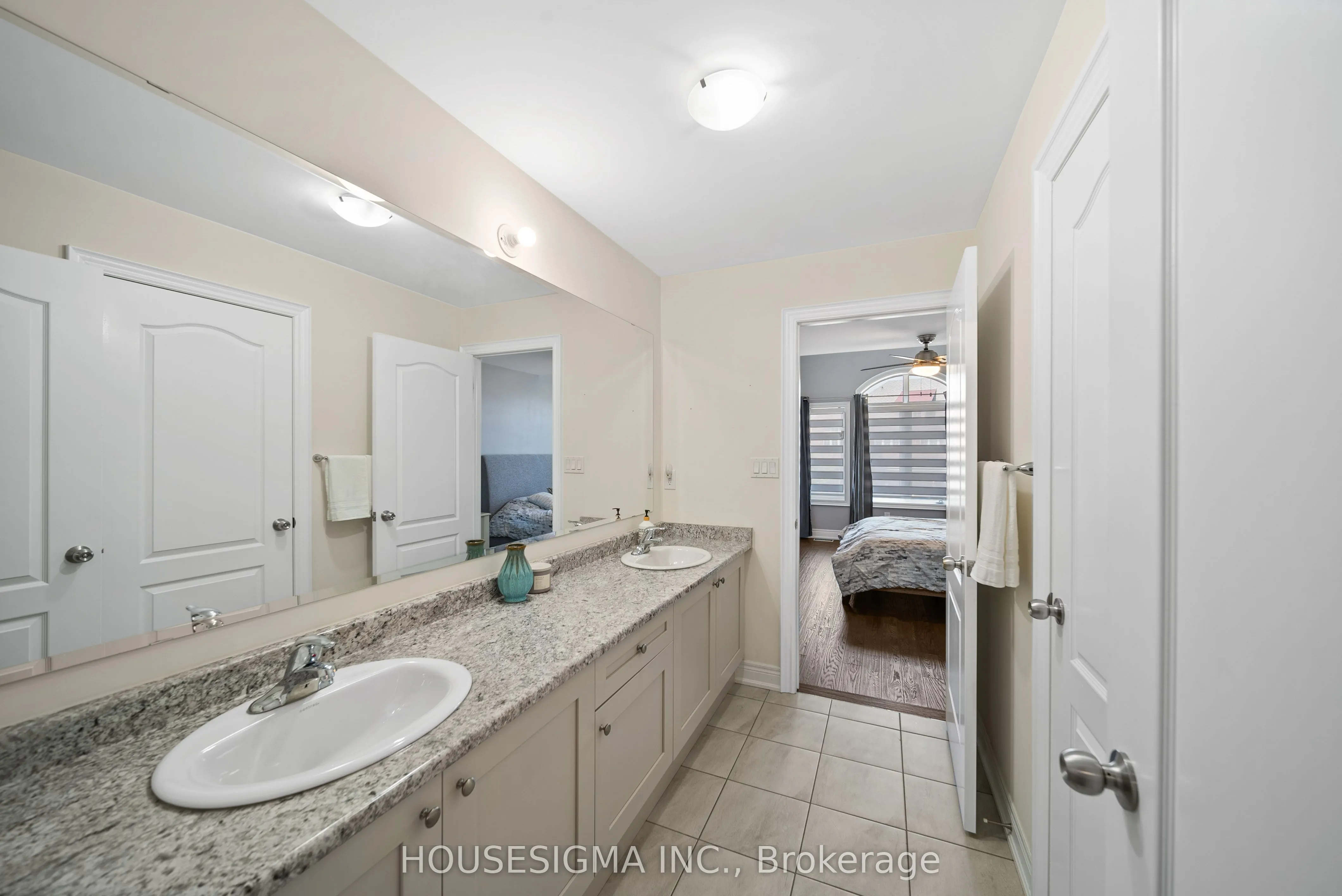 94 Forest Edge Crescent