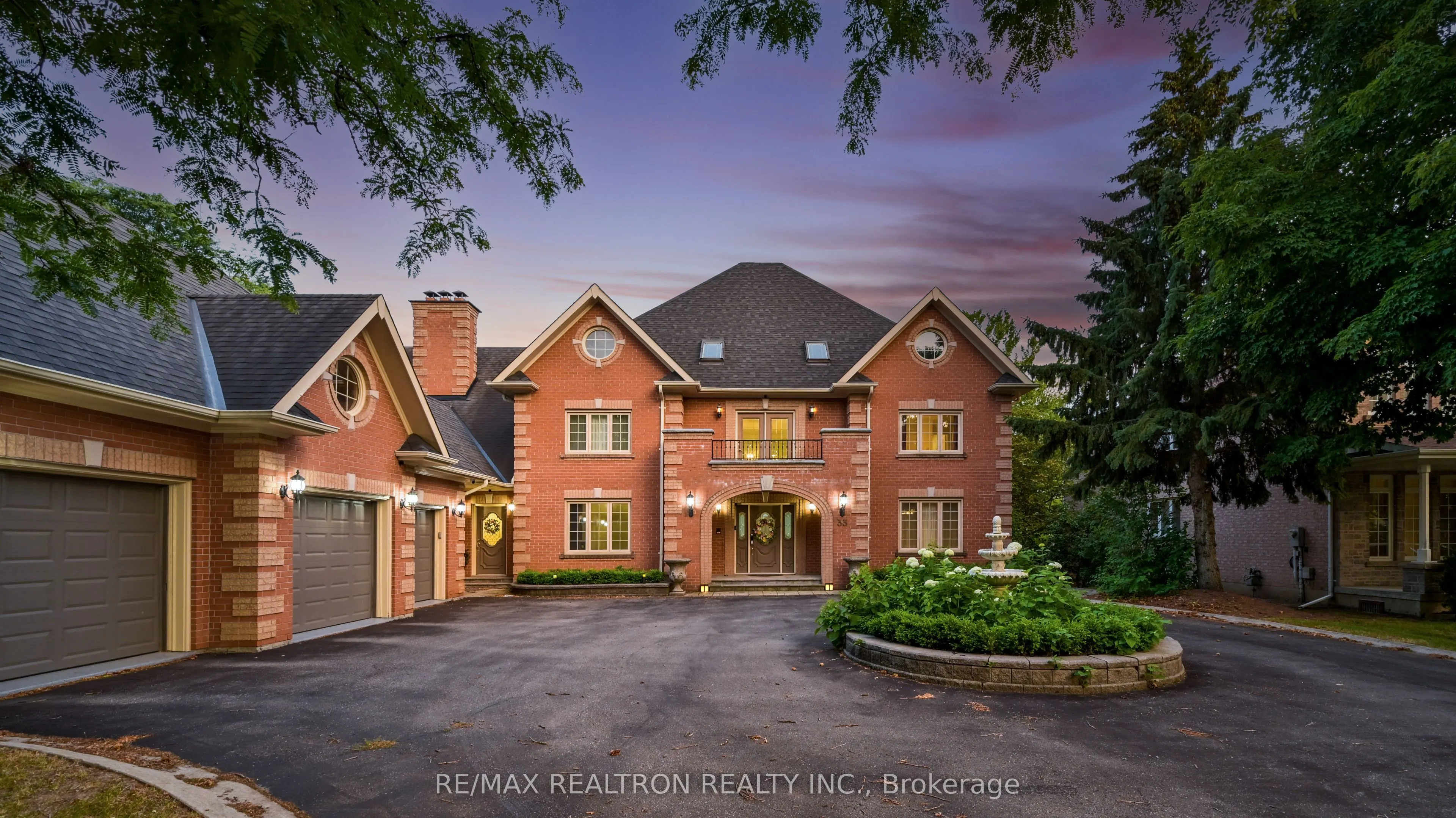 33 Oatlands Crescent