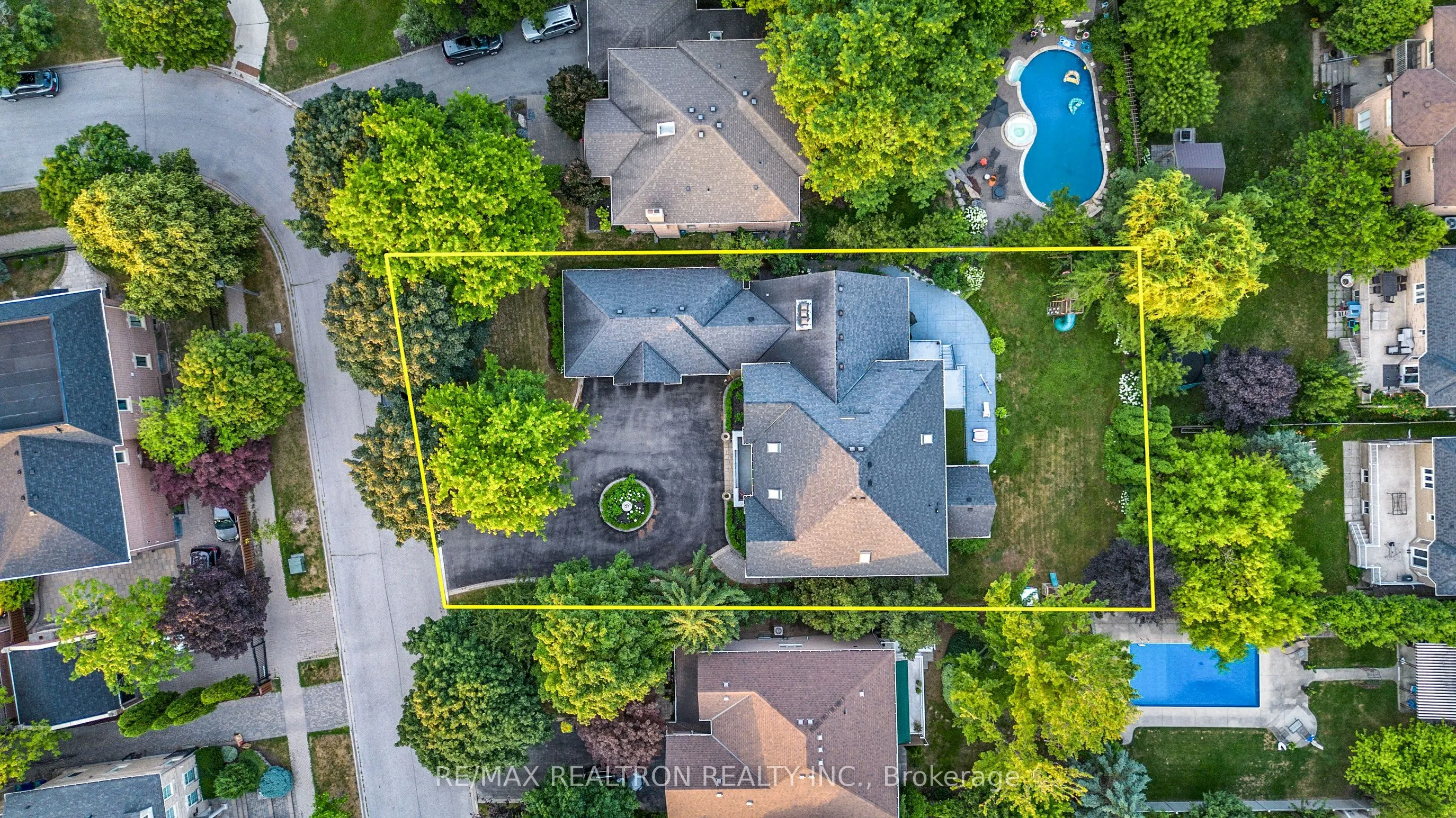 33 Oatlands Crescent