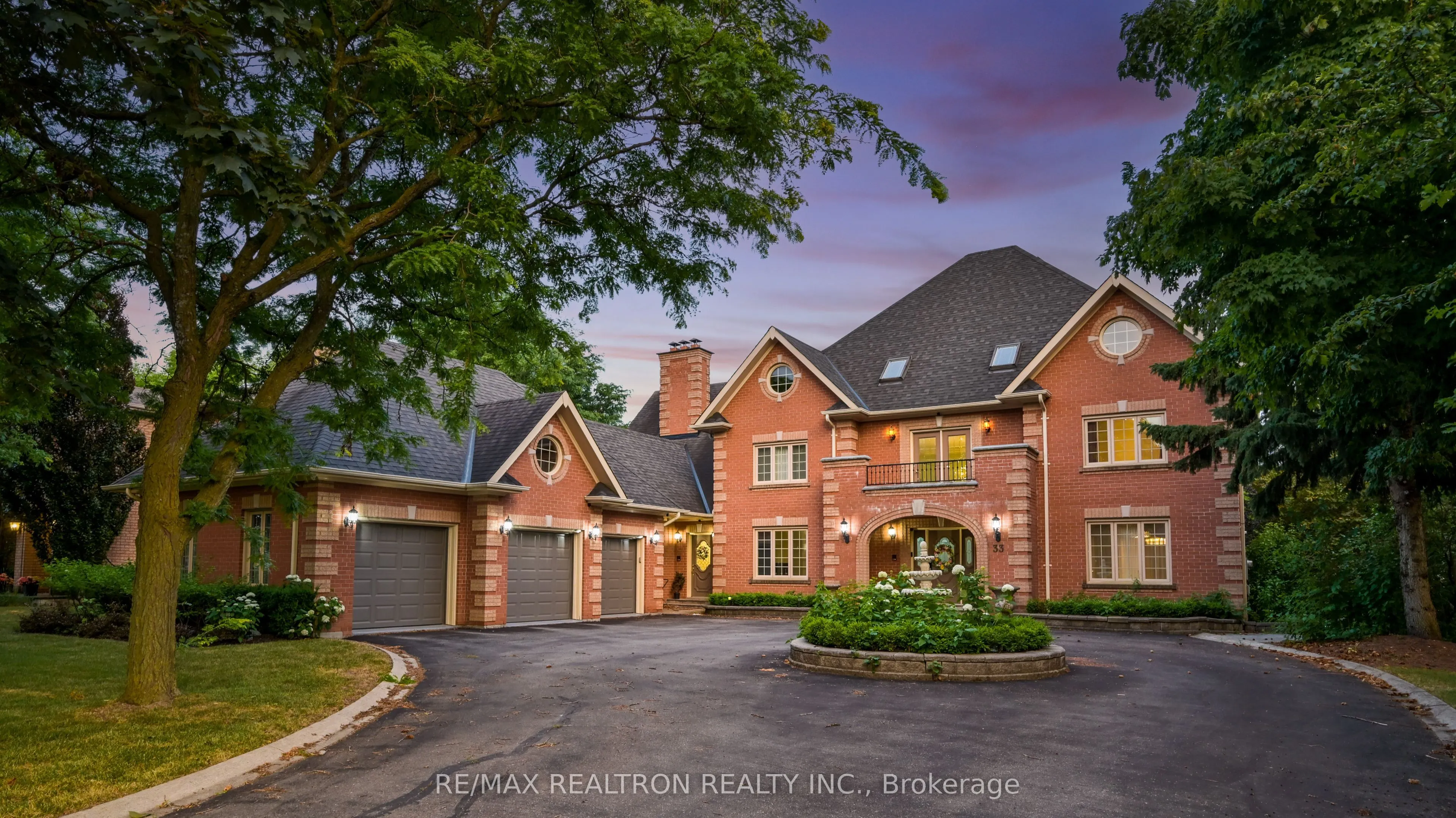 33 Oatlands Crescent