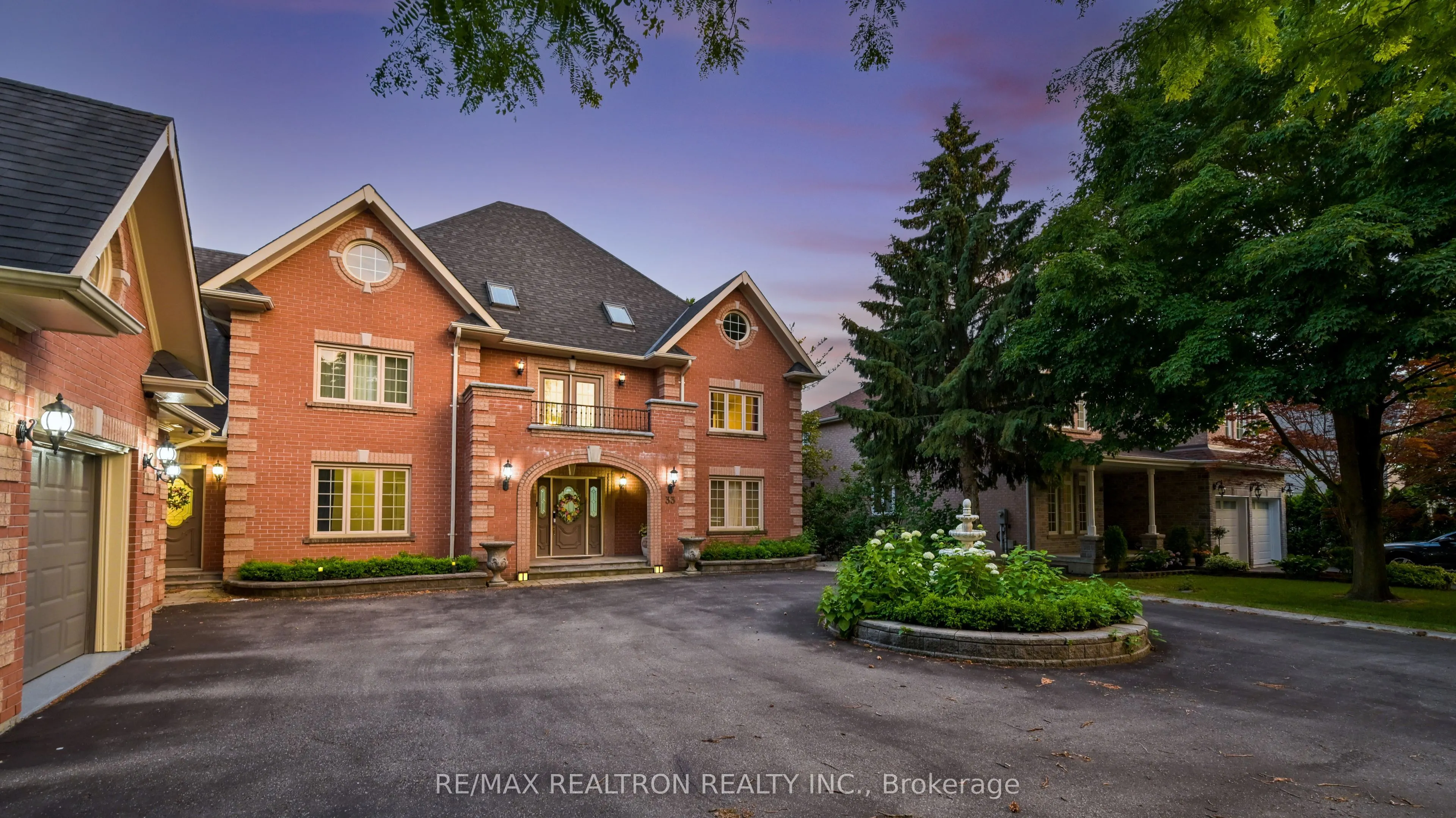 33 Oatlands Crescent