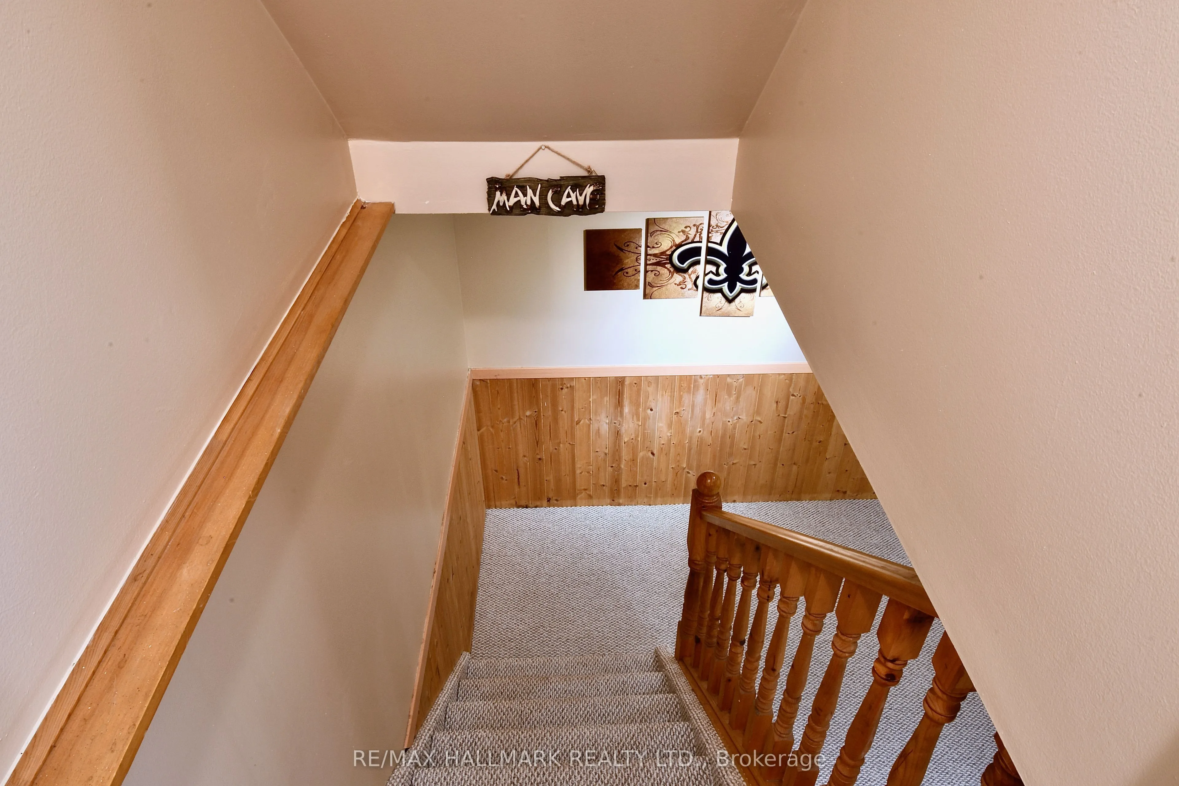 24 Glenora Place
