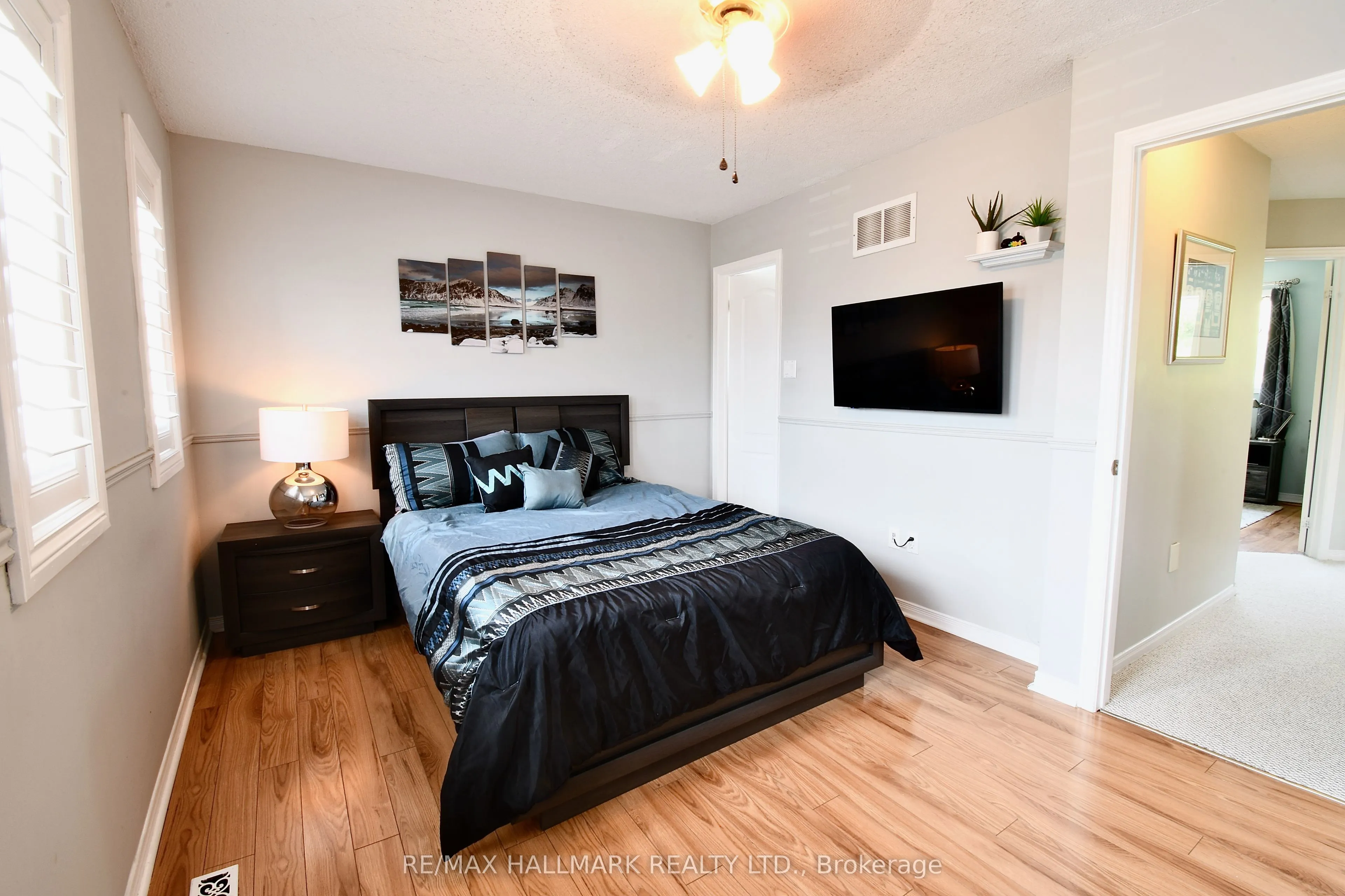 24 Glenora Place