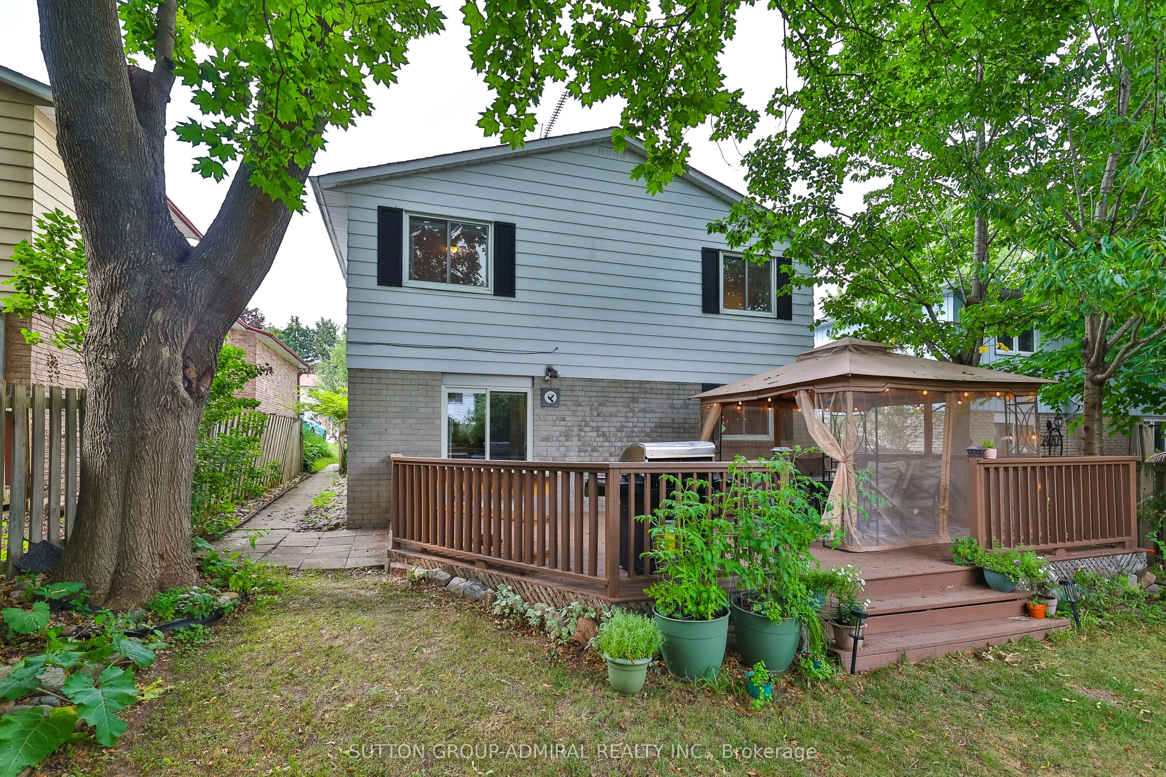 216 Robinson Drive