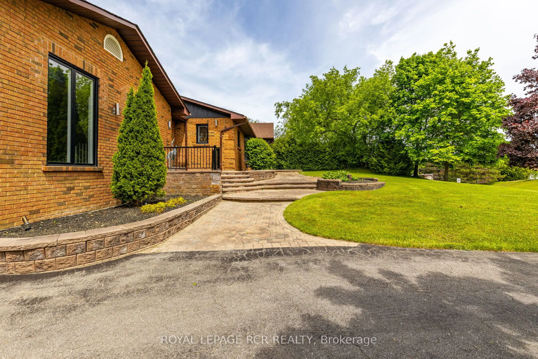 1 Lormik Drive