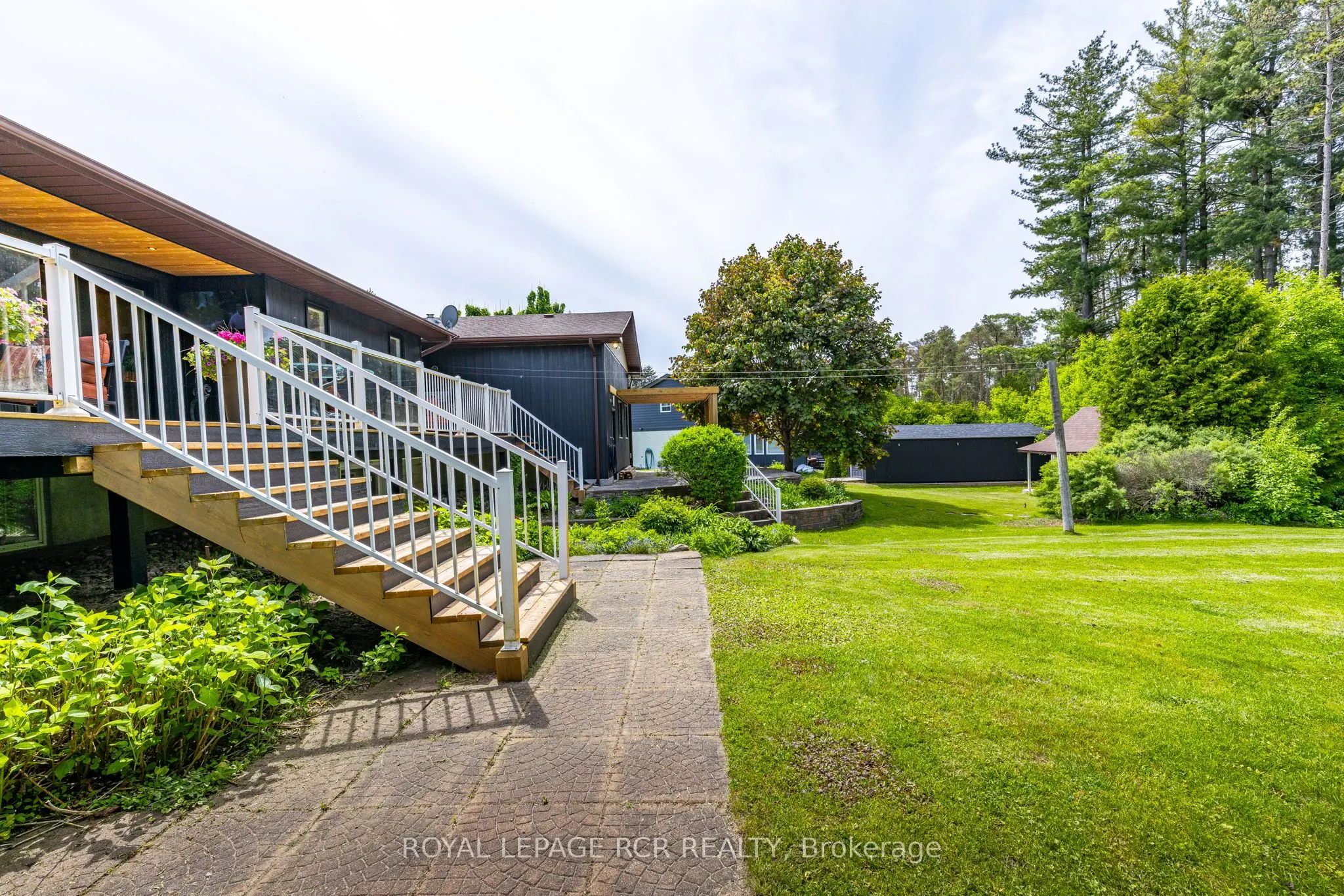 1 Lormik Drive