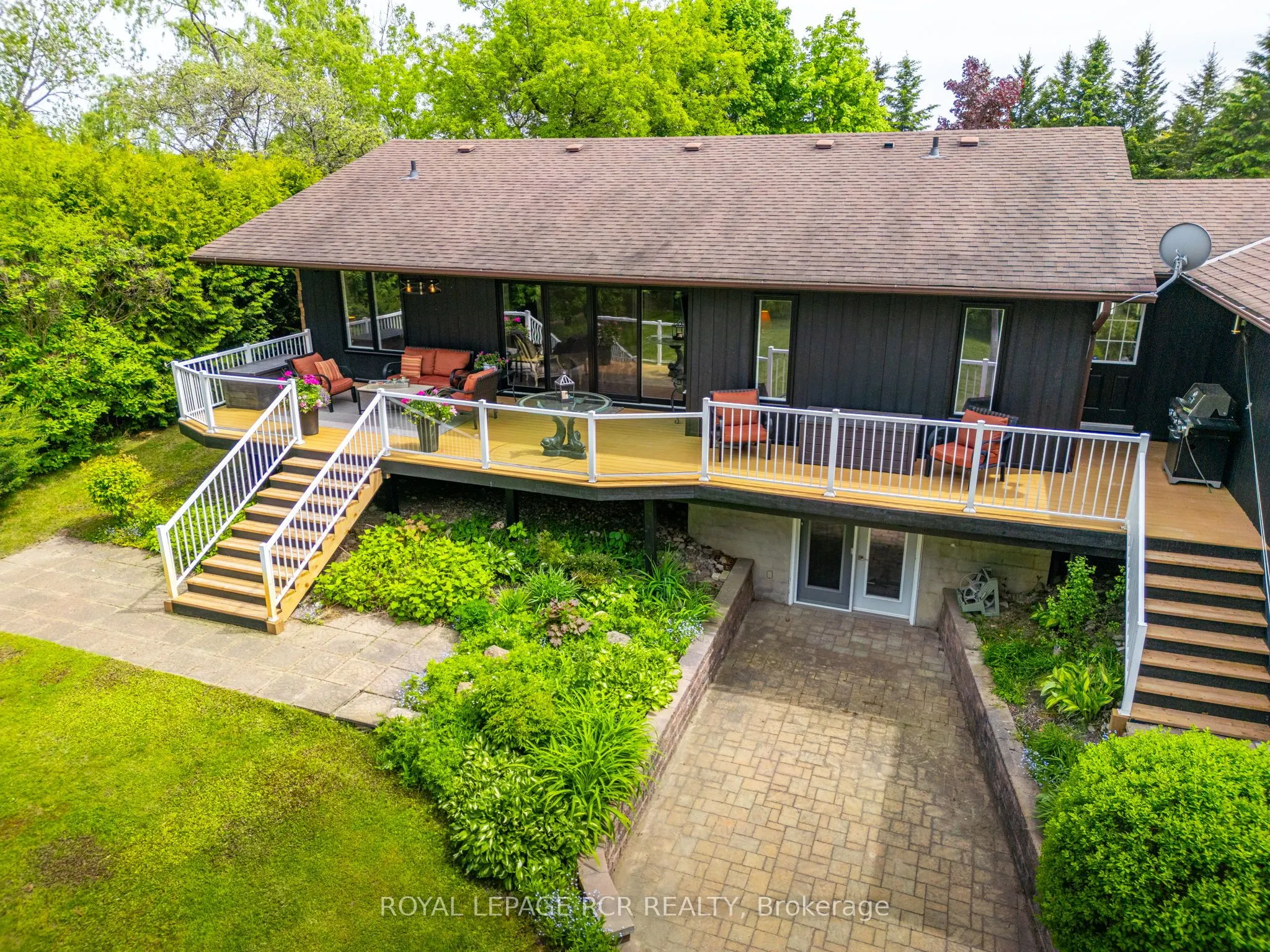 1 Lormik Drive