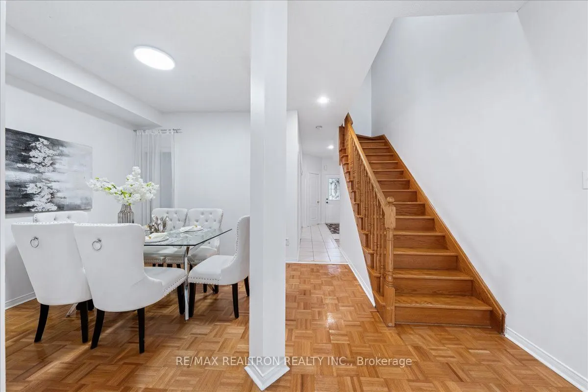63 Carousel Crescent